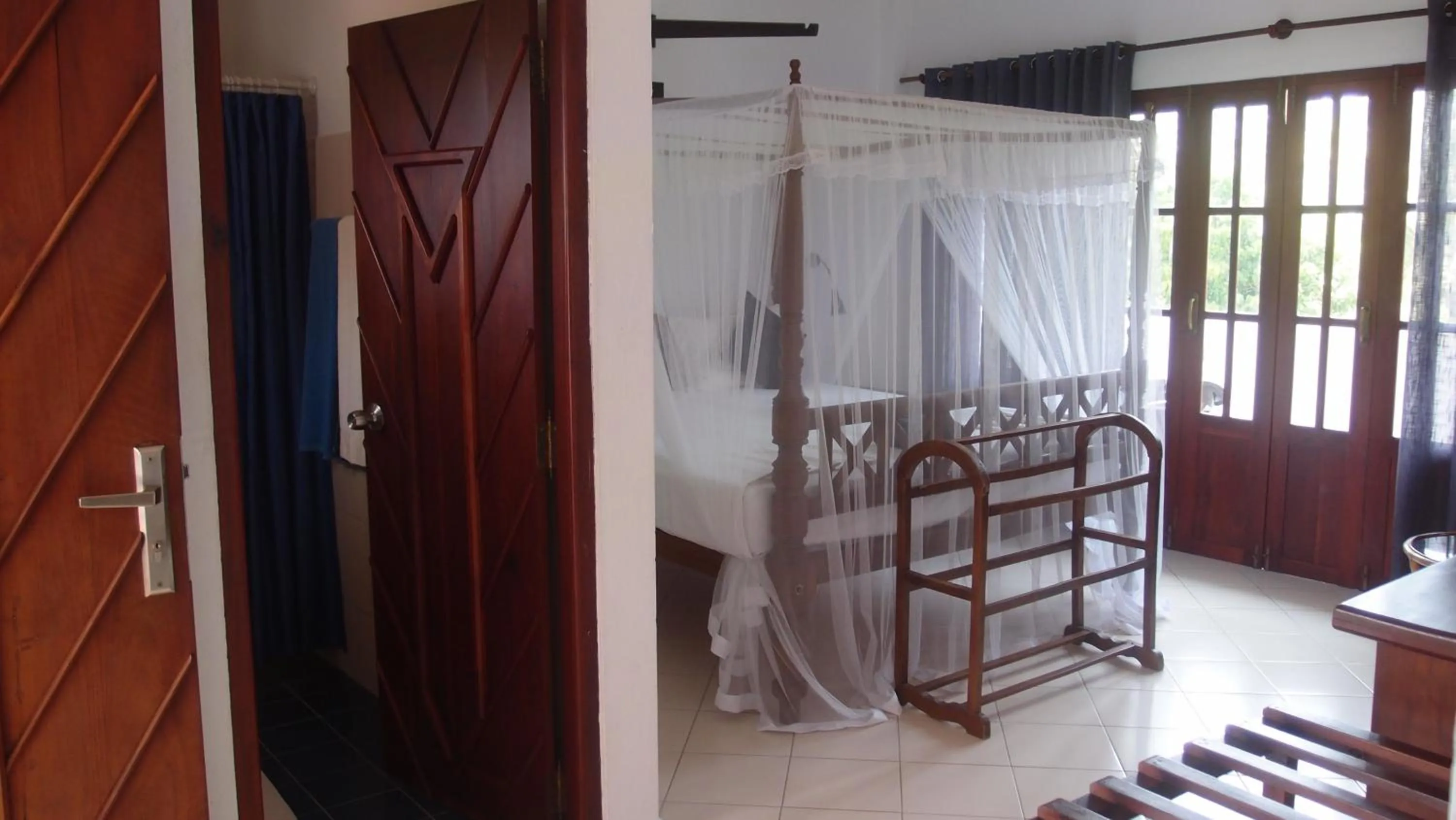 Bedroom, Bed in Unawatuna Nor Lanka Hotel