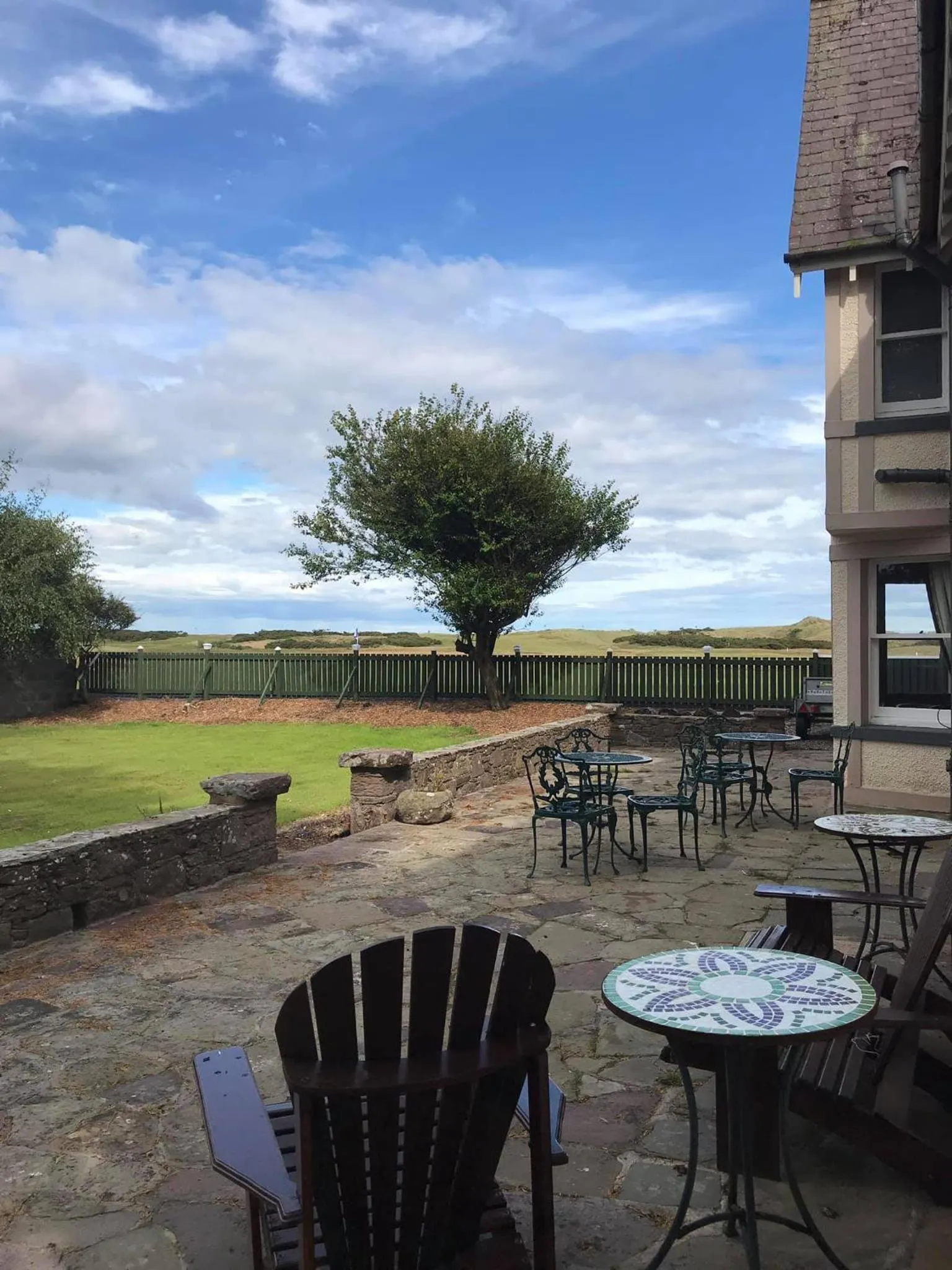 Patio in Grey Harlings Rooms