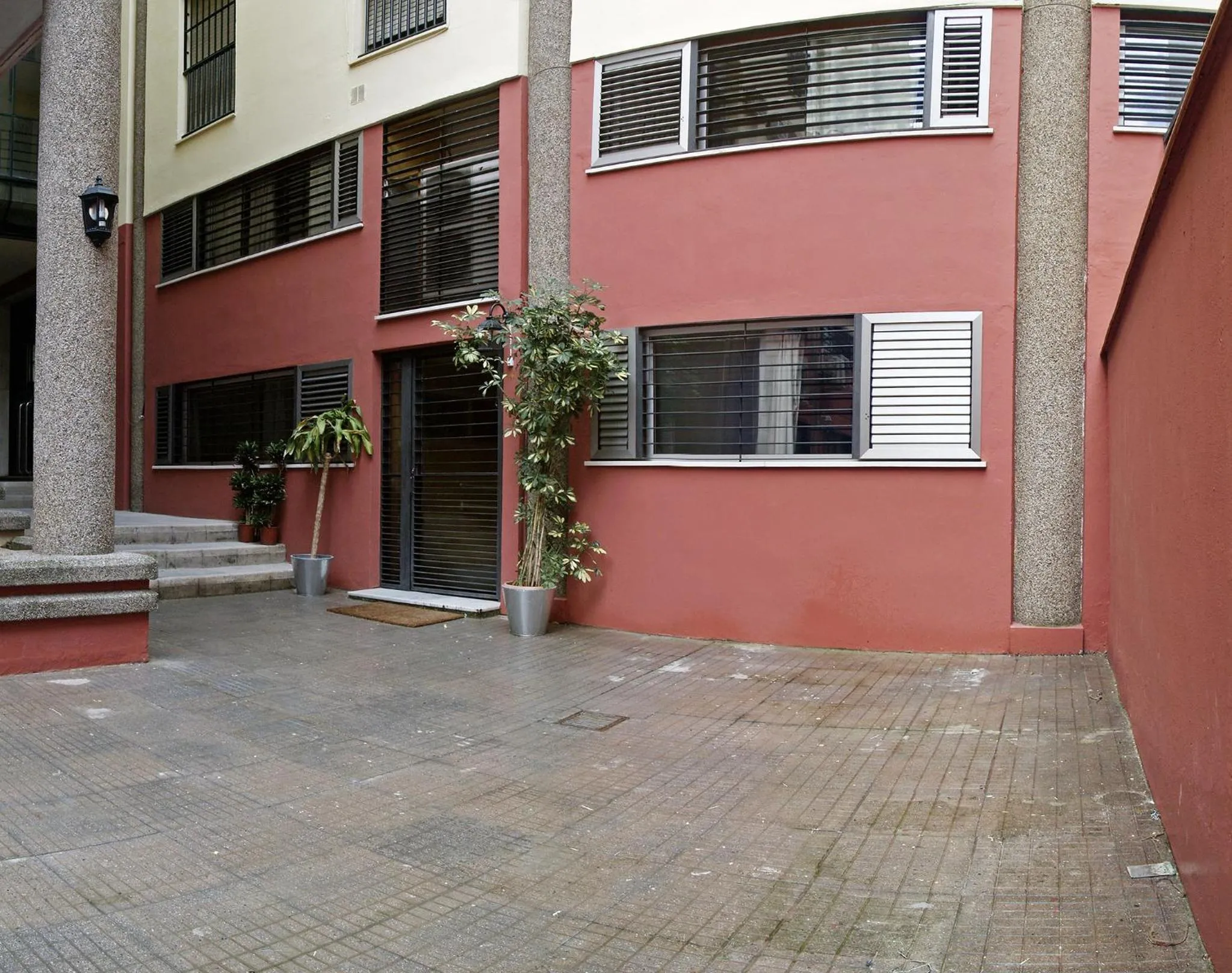 Property building in Las Casas de Moratin