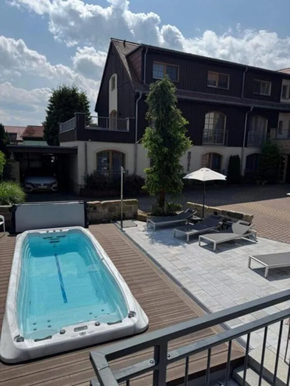 Hot Tub in Hotel Ettrich & Elbresort Rathen