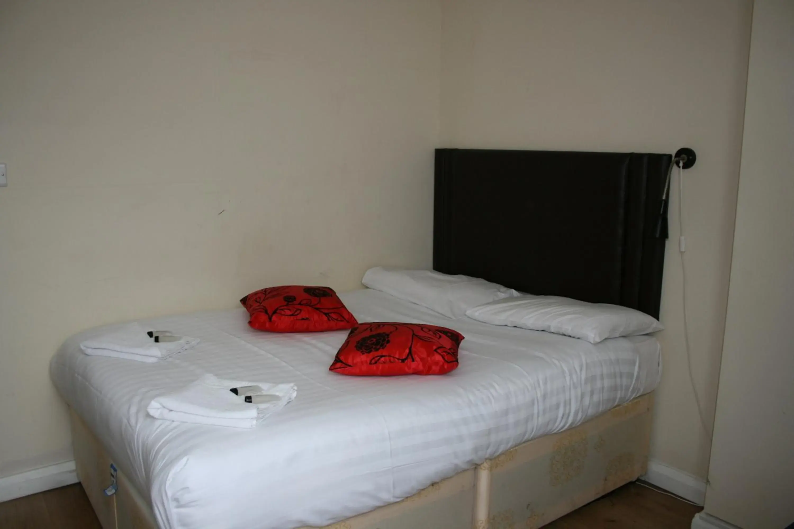 Bed in Marble Arch Flats Bed in Marble Arch Flats