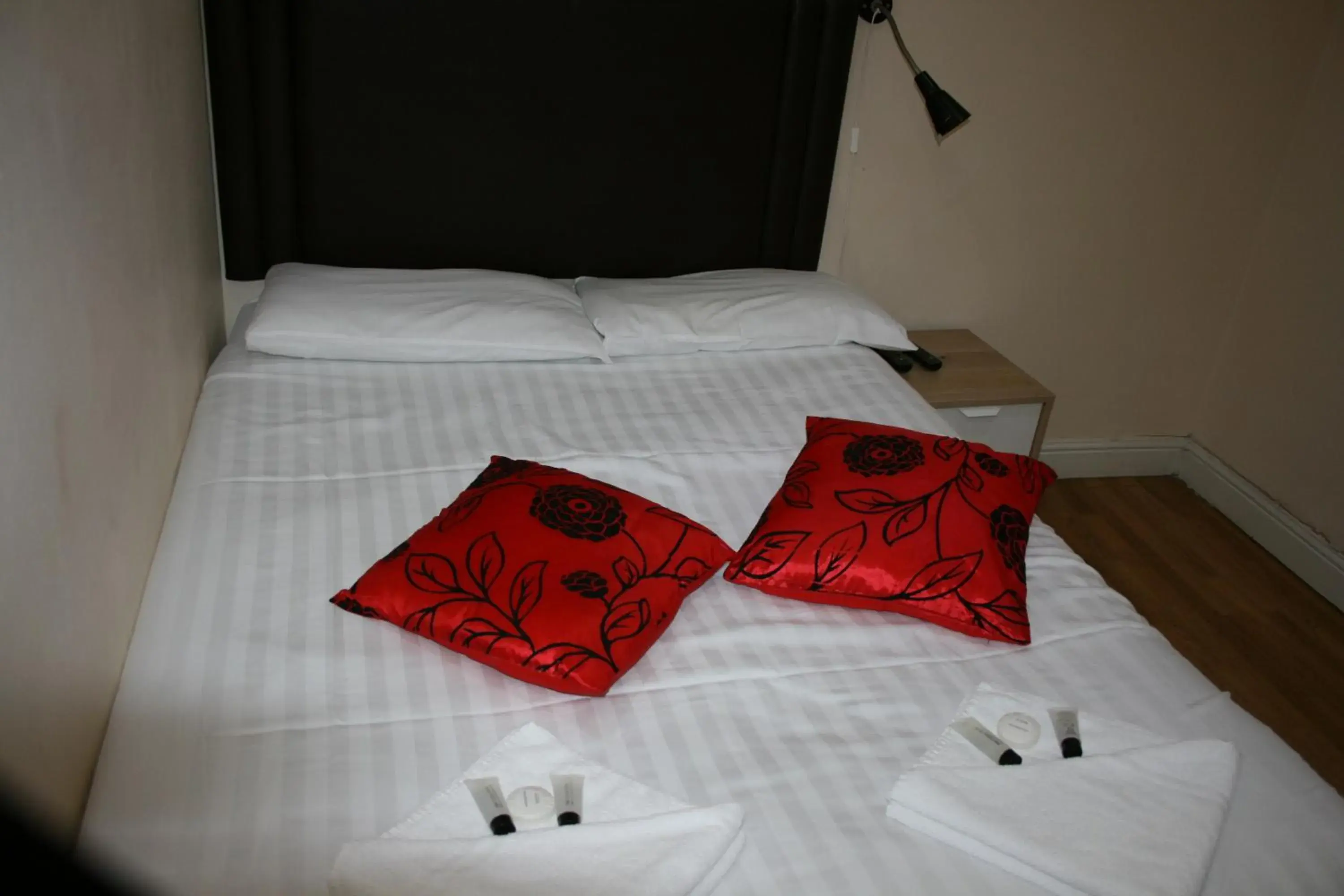 Bed in Marble Arch Flats Bed in Marble Arch Flats