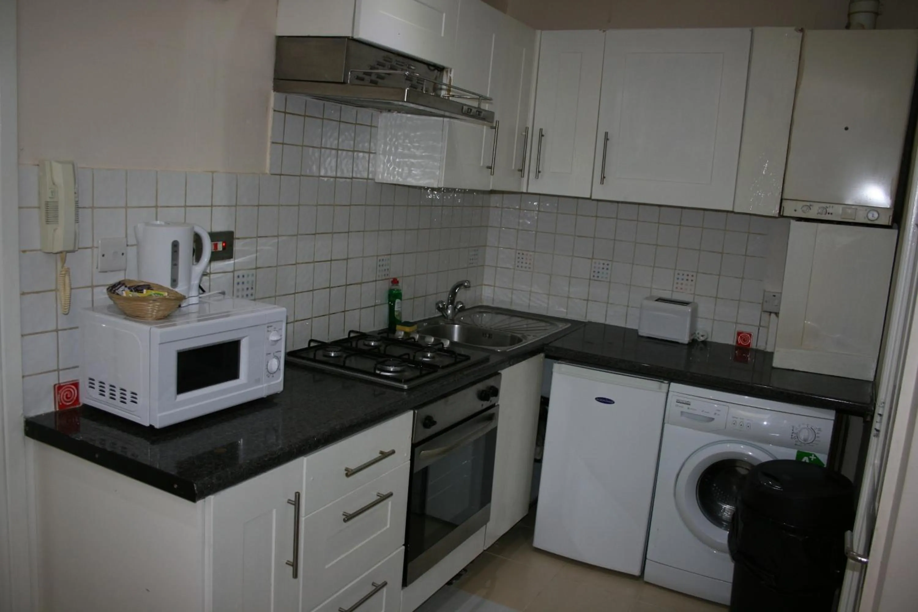 Kitchen or kitchenette in Marble Arch Flats