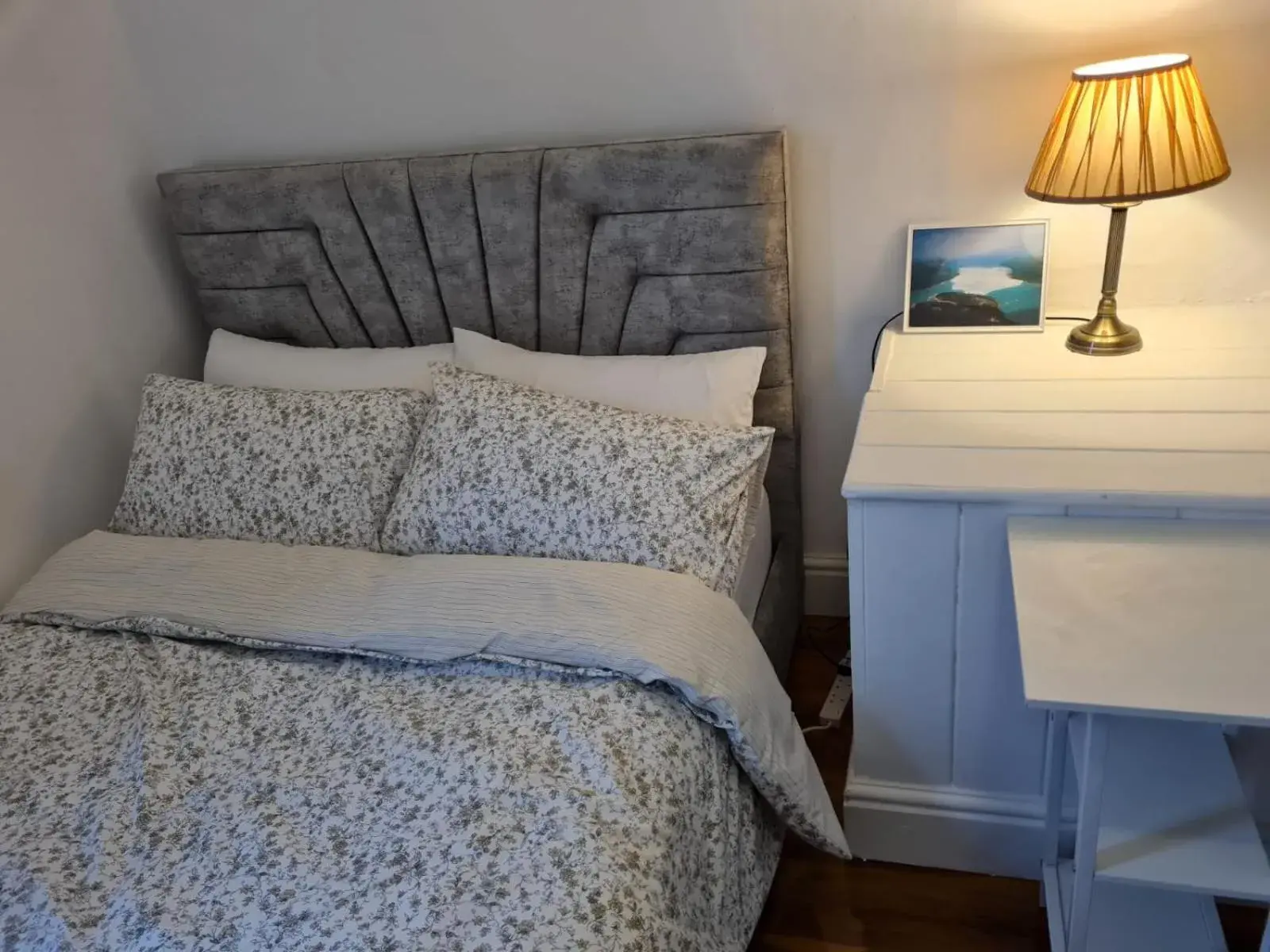 Double Room with Private Bathroom in Scotland Street, Newton Heath Double Room with Private Bathroom in Scotland Street, Newton Heath