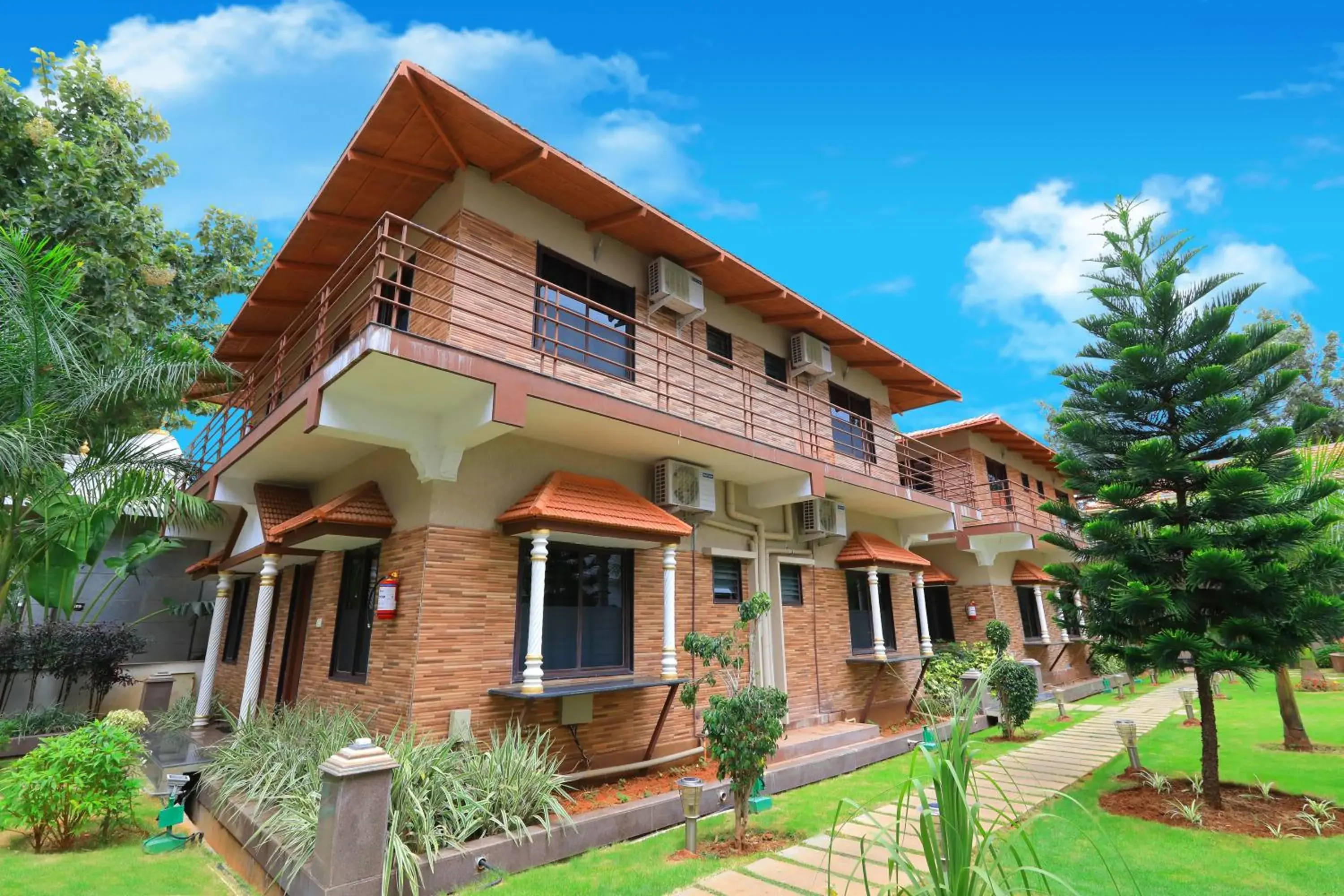 Property building in Jal Mahal Resort and Spa Property building in Jal Mahal Resort and Spa