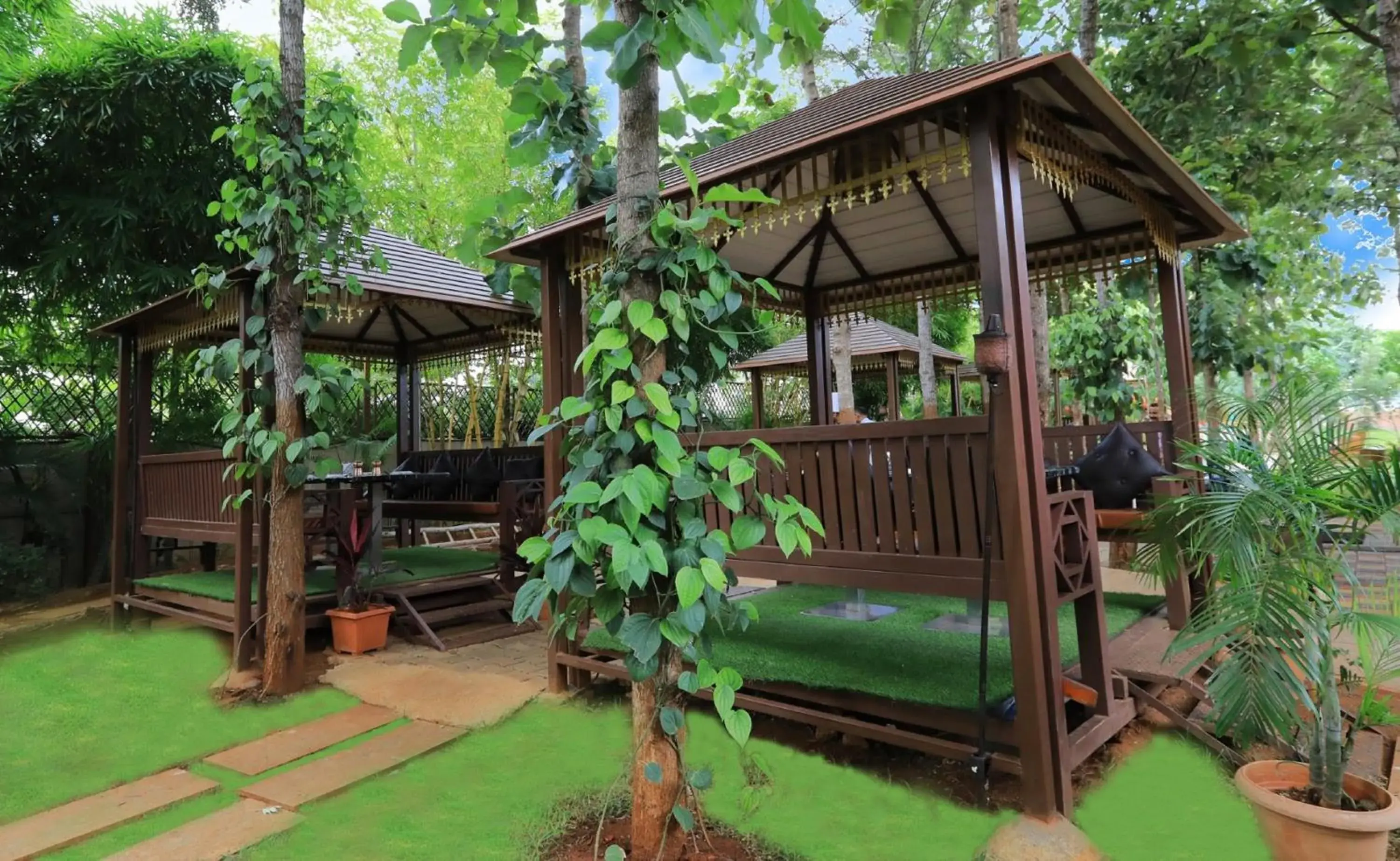 Restaurant/places to eat in Jal Mahal Resort and Spa Restaurant/places to eat in Jal Mahal Resort and Spa