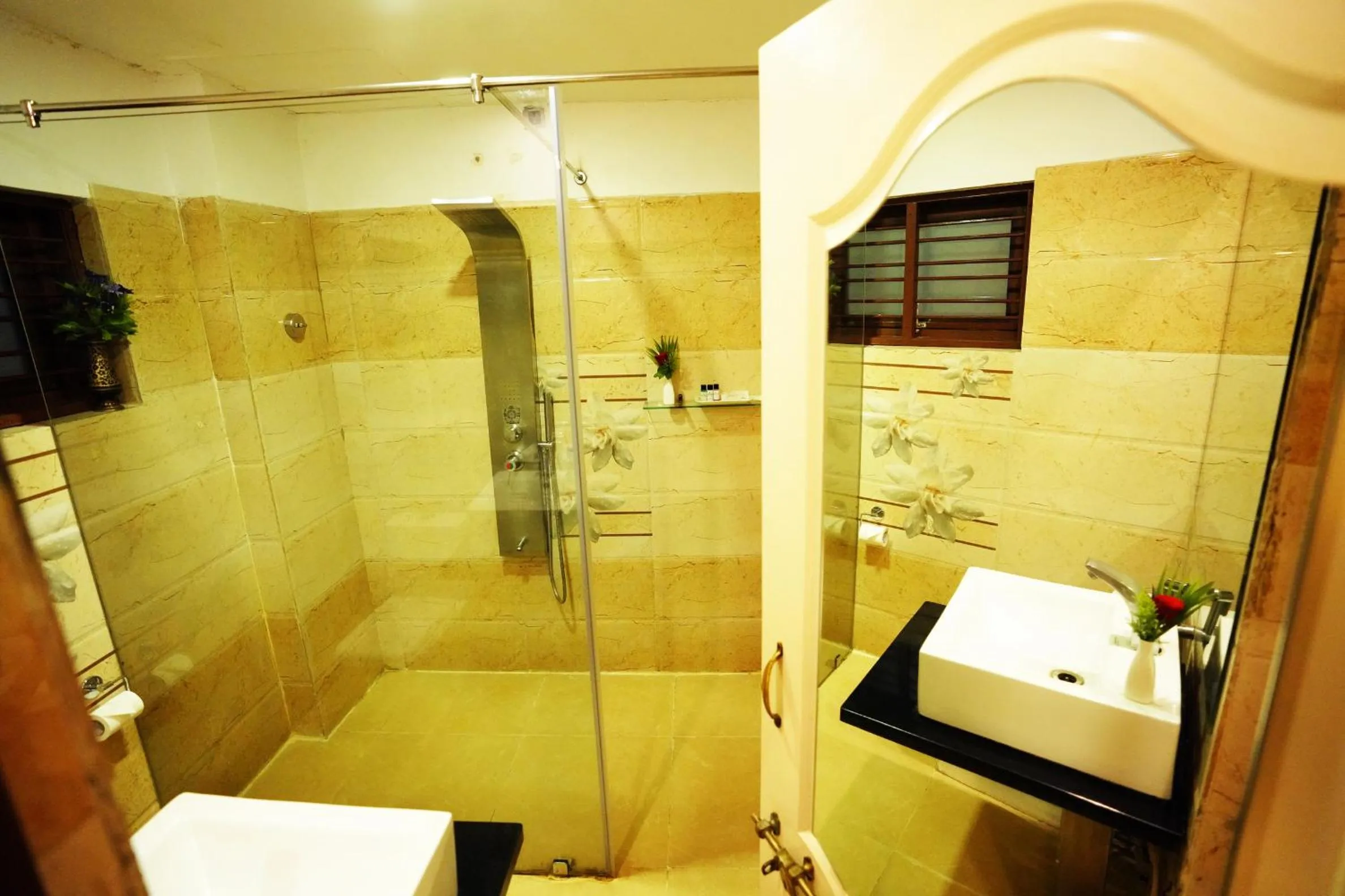 Bathroom in Jal Mahal Resort and Spa