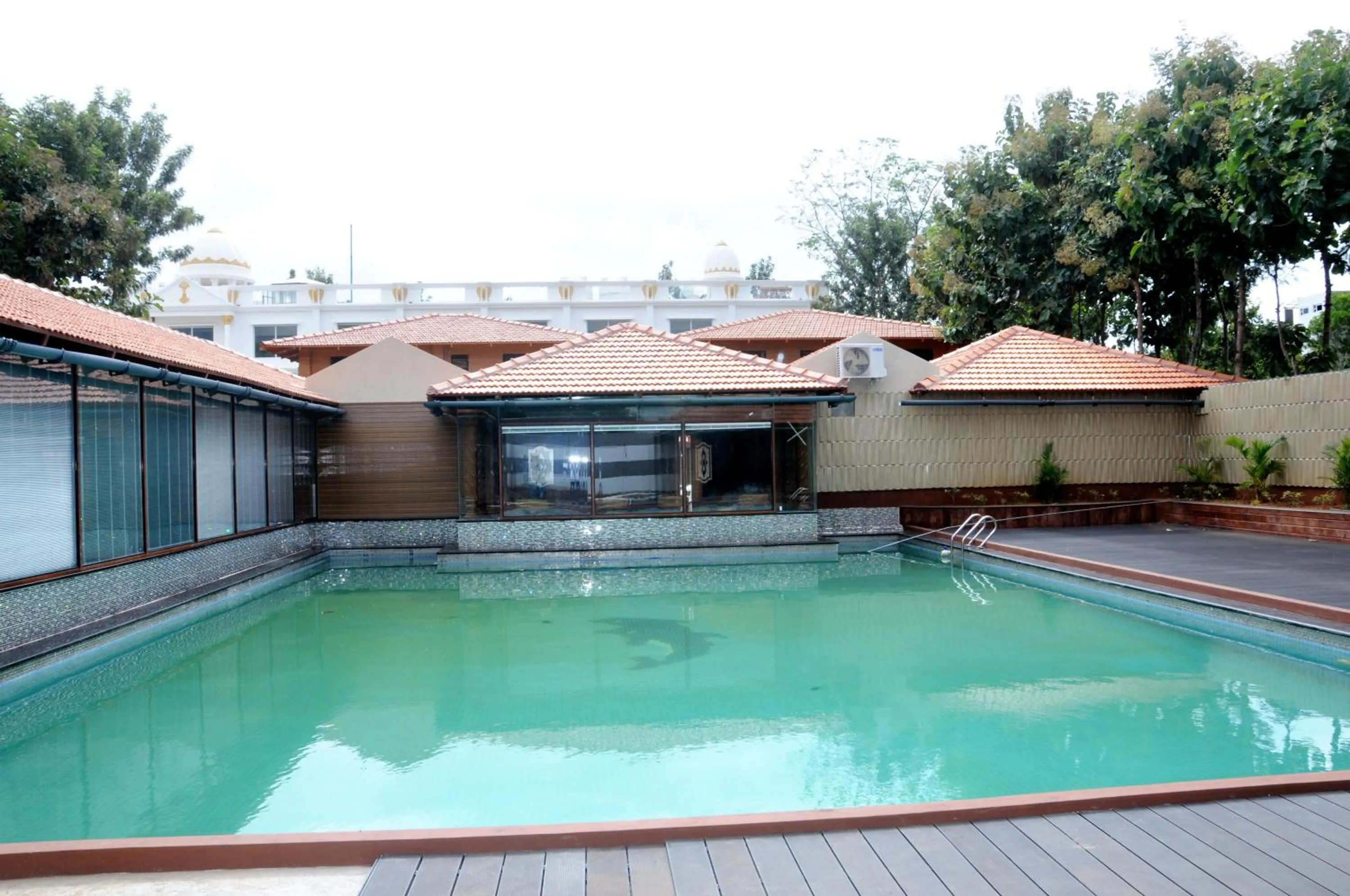 Property building in Jal Mahal Resort and Spa