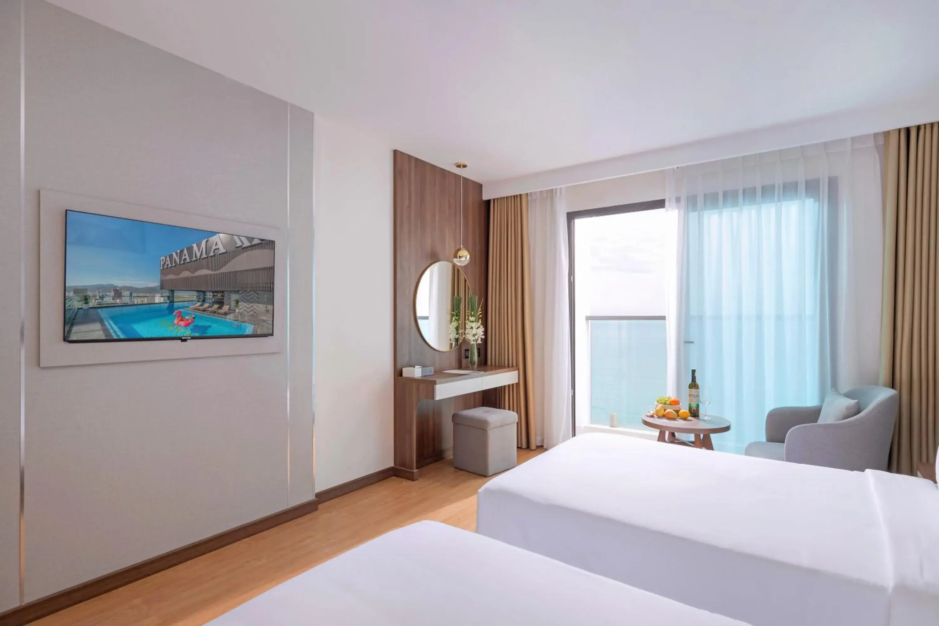 Deluxe Twin Room with Sea View in PANAMA Nha Trang Hotel Deluxe Twin Room with Sea View in PANAMA Nha Trang Hotel