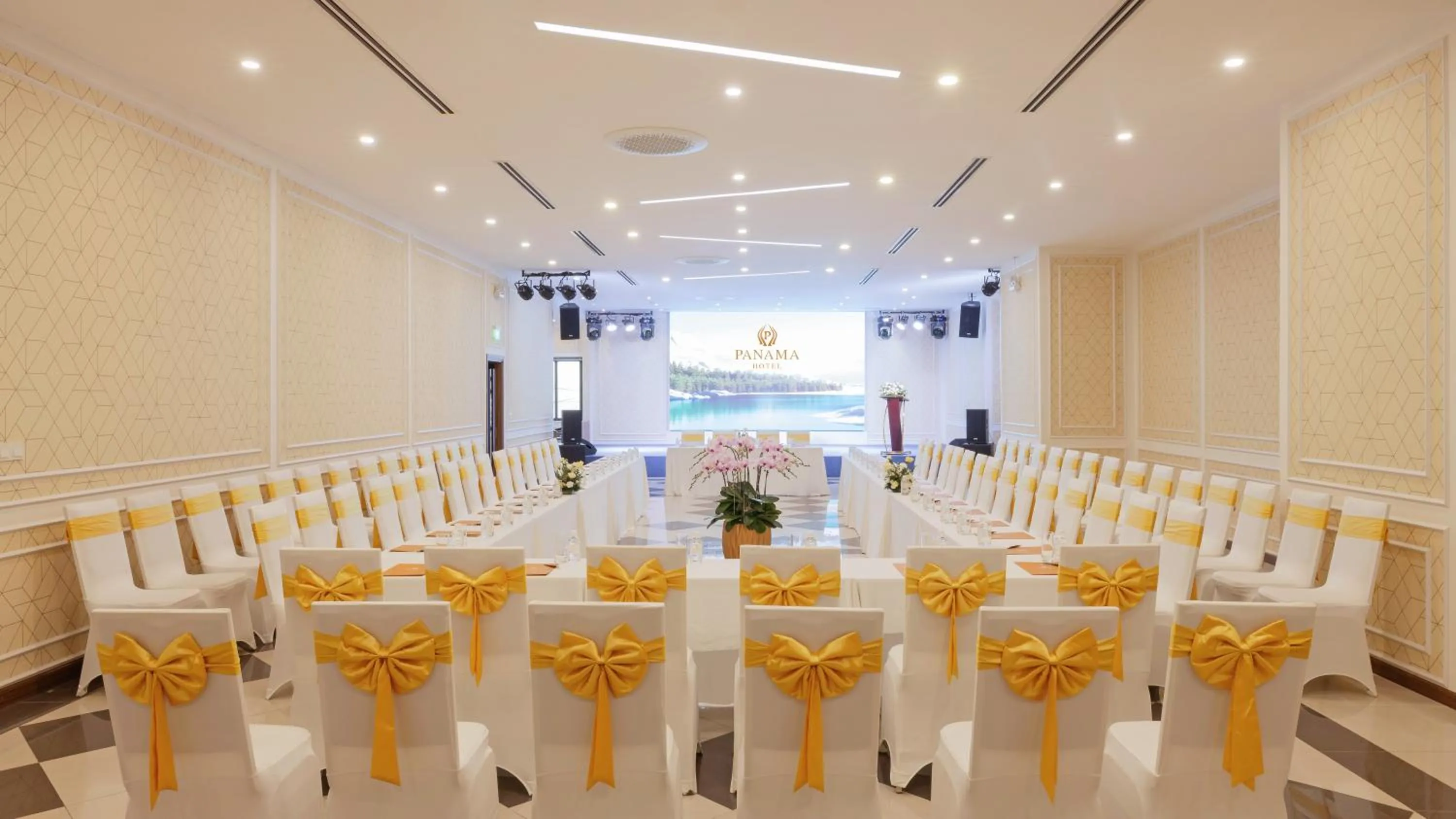 Meeting/conference room in PANAMA Nha Trang Hotel