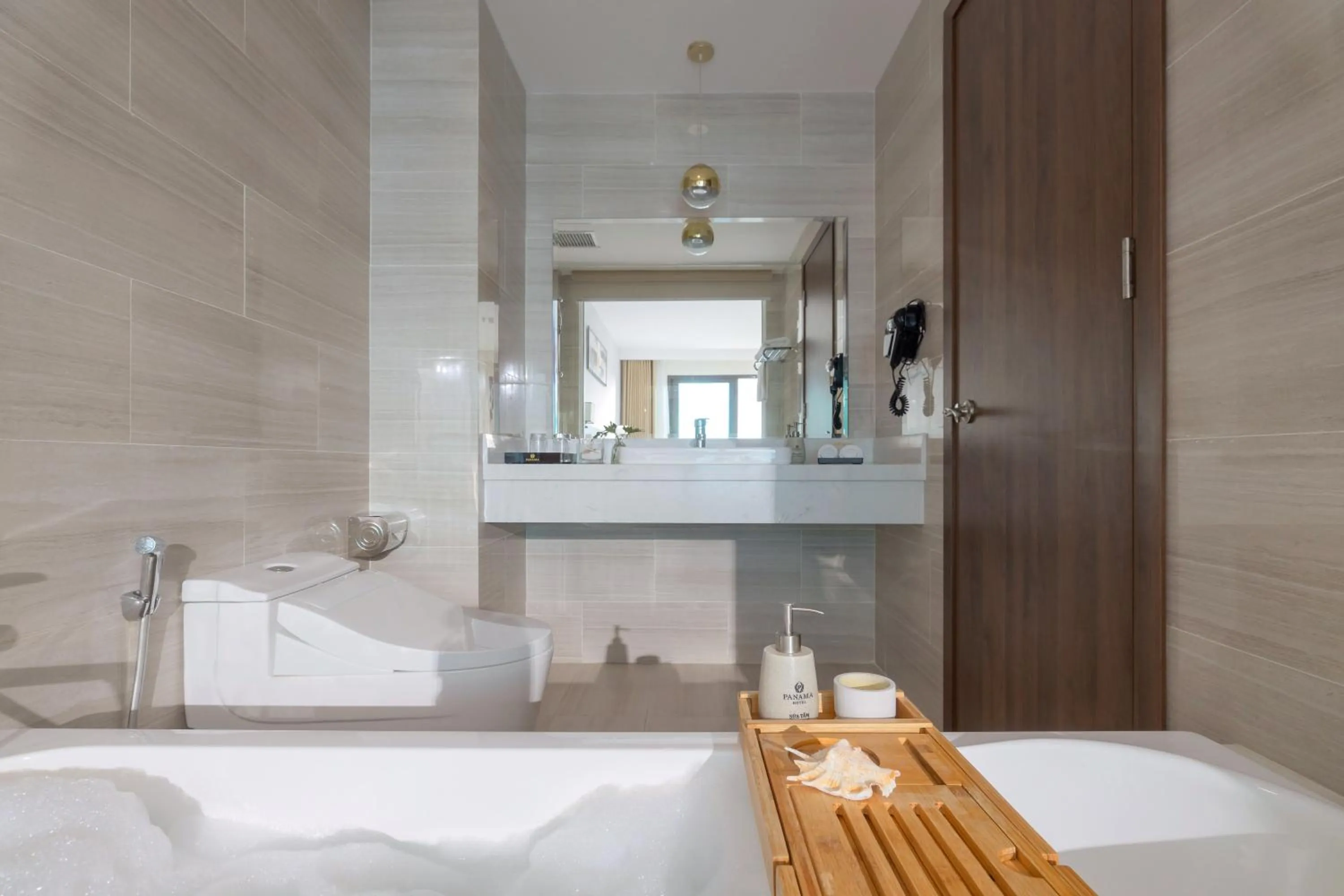 Bathroom, Bed in PANAMA Nha Trang Hotel