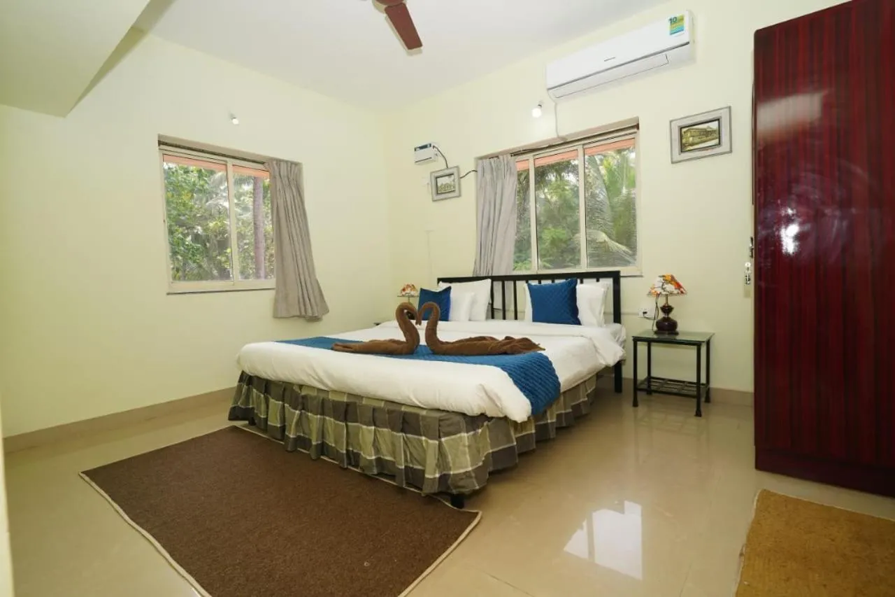 Bed in Four Seasons Guesthouse