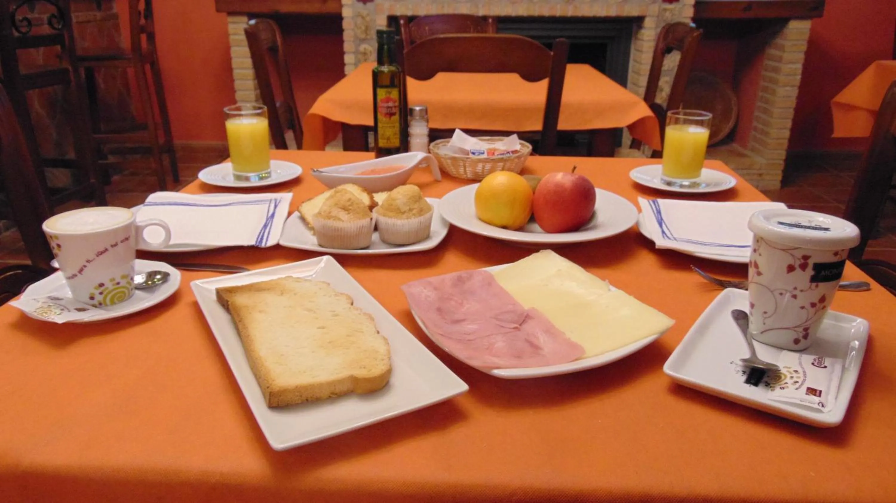 Breakfast in Hotel Rural Valle del Turrilla - Cazorlatur