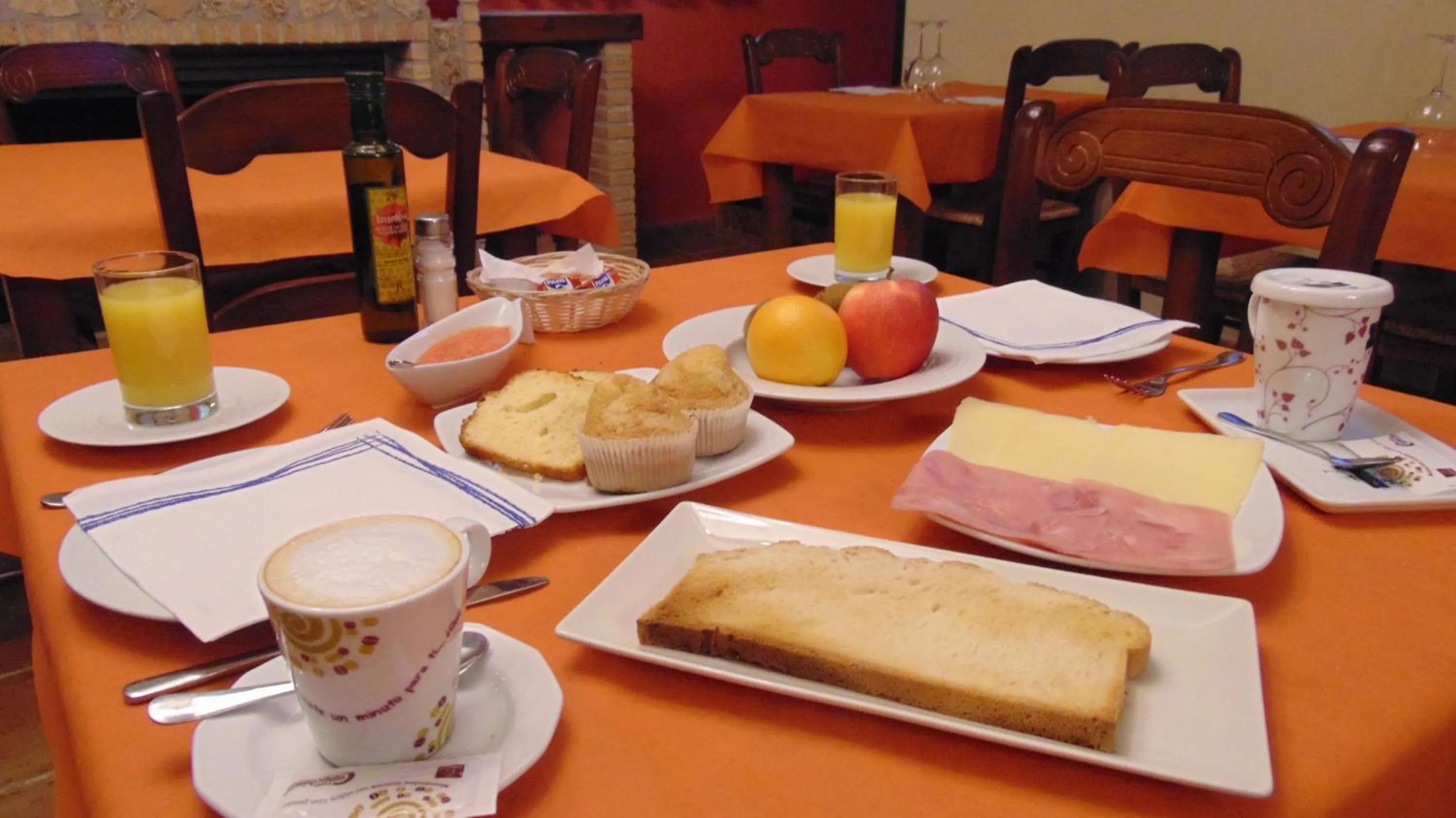Breakfast in Hotel Rural Valle del Turrilla - Cazorlatur