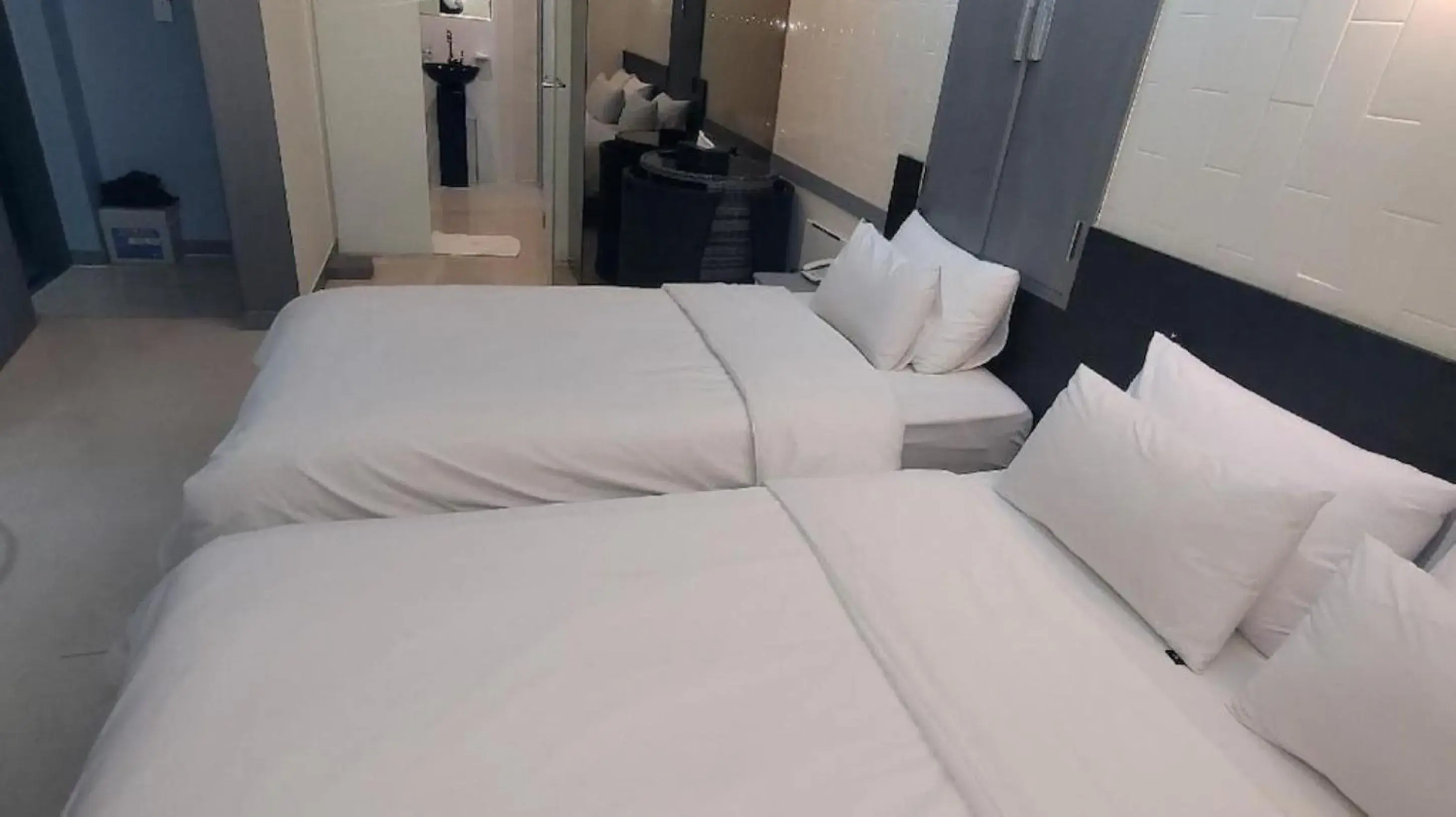 Bedroom, Bed in Shinchon Y Hotel Bedroom, Bed in Shinchon Y Hotel