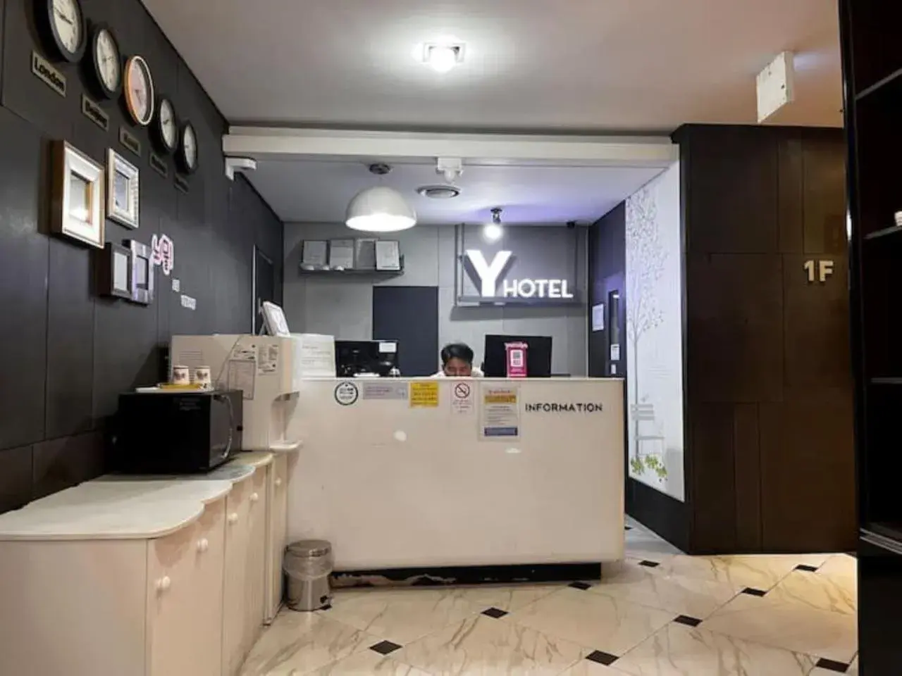 Property building in Shinchon Y Hotel Property building in Shinchon Y Hotel