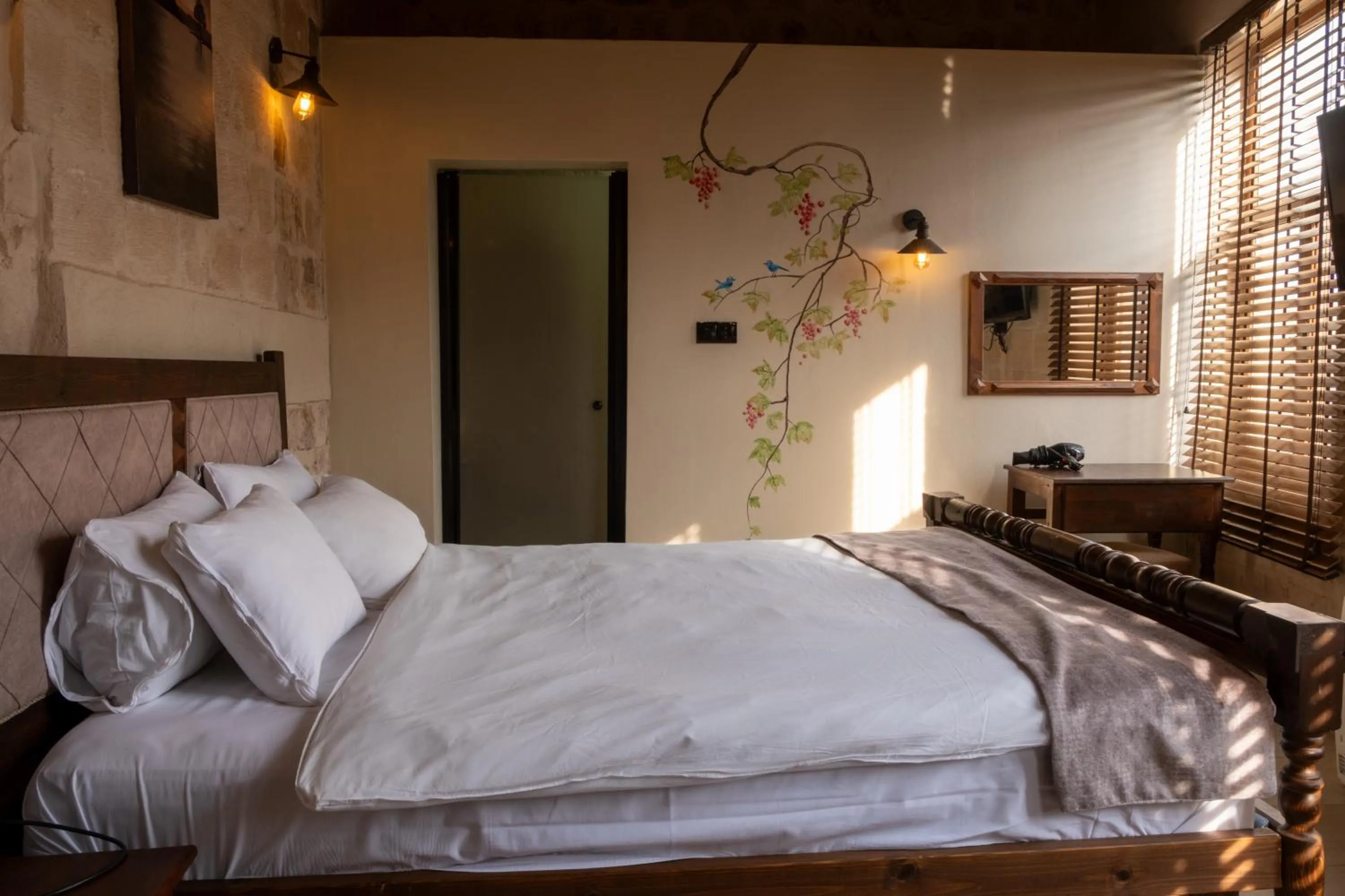 Bed in Marvel Hotel Mardin