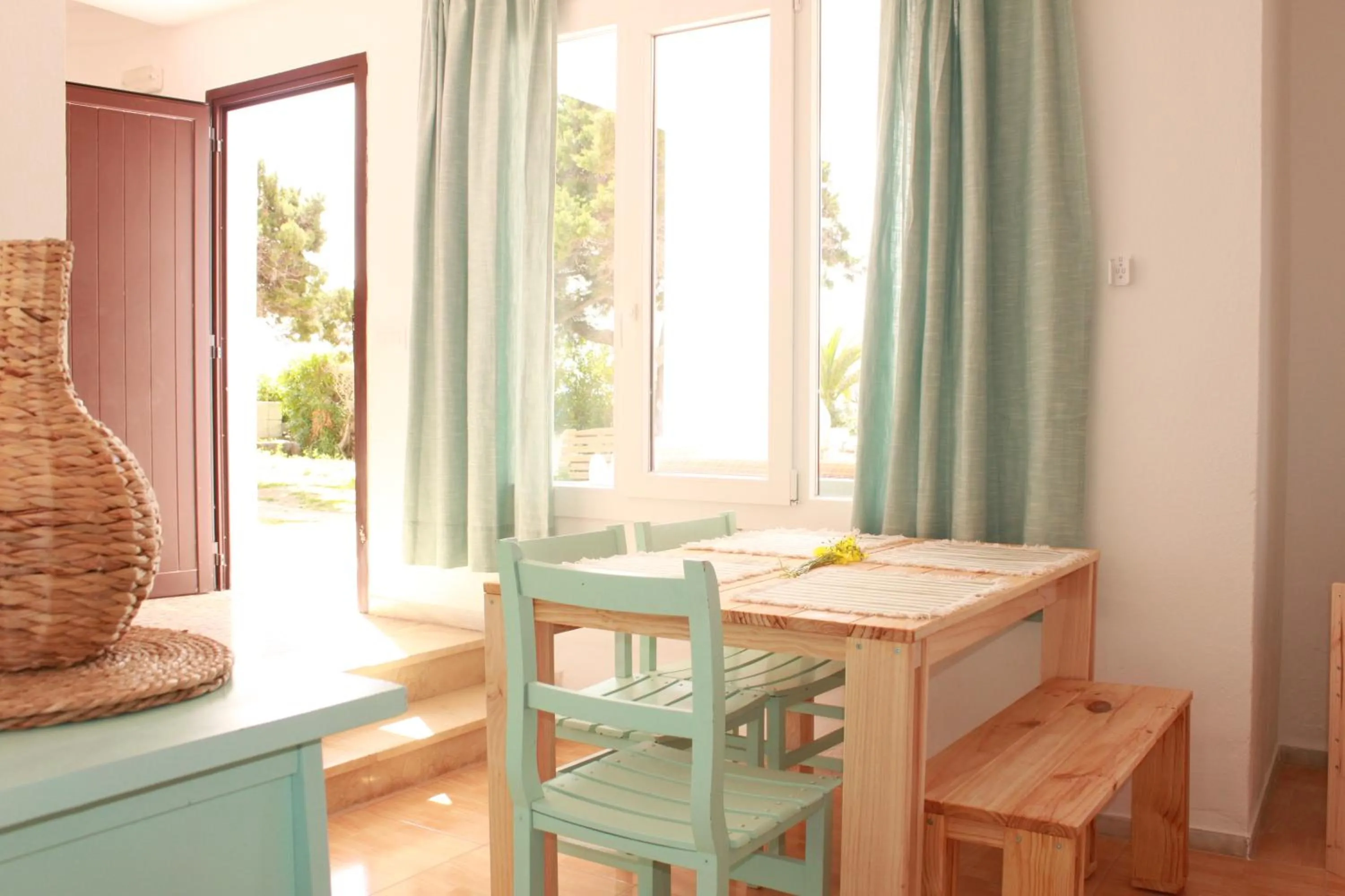 Yucas Homes
