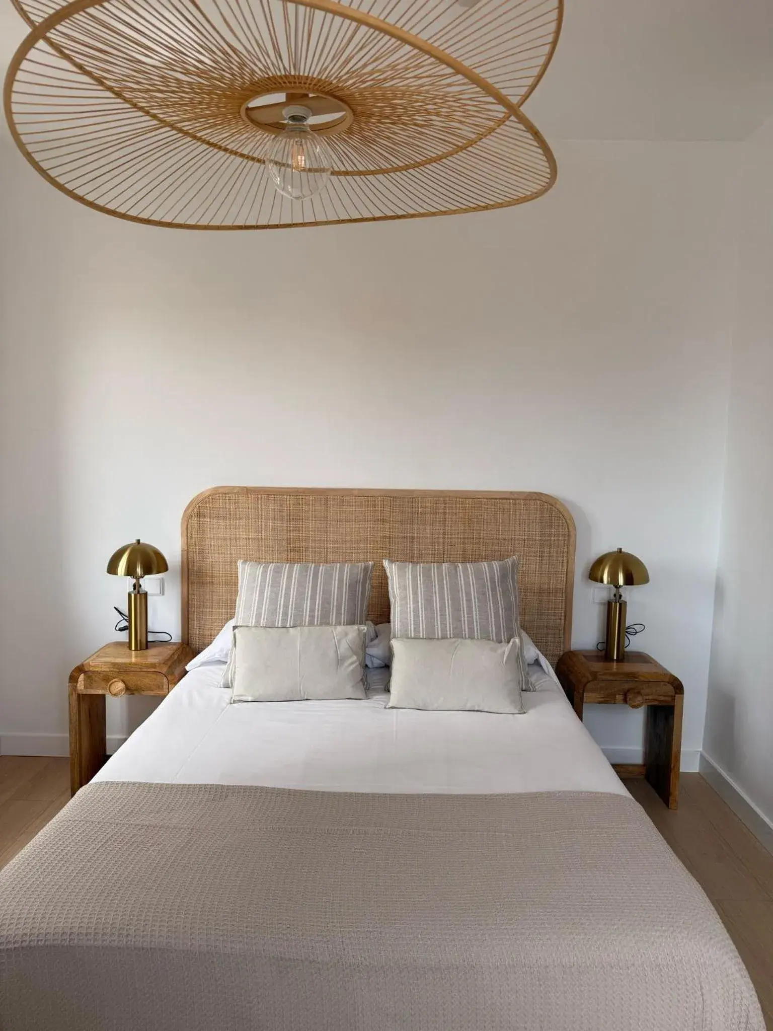 Bed in Life Apartments Alameda Colón Bed in Life Apartments Alameda Colón