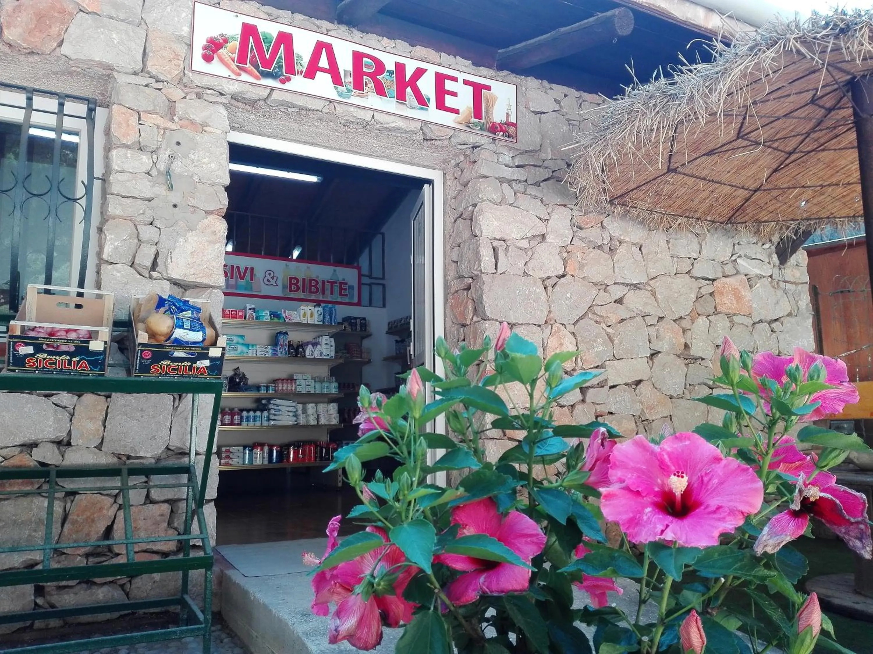 Happy Camp Mobile Homes in El-Bahira Camping Village