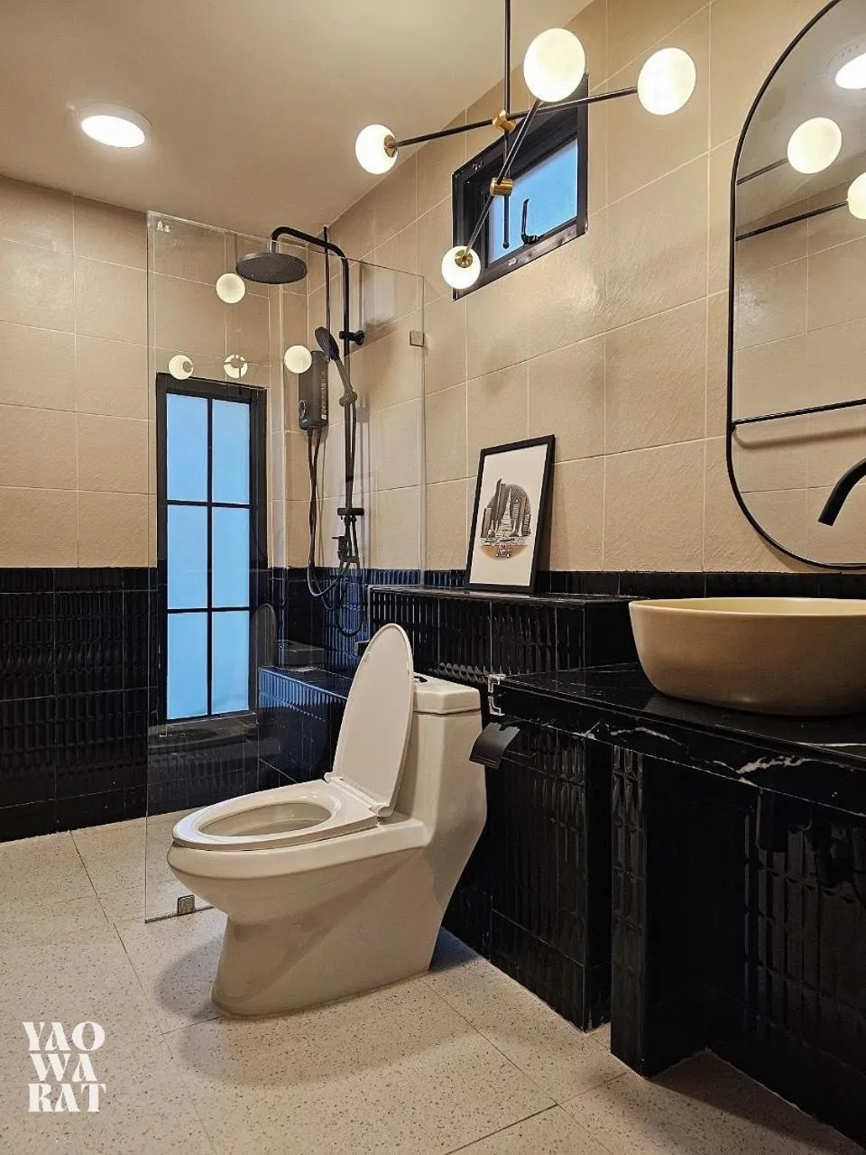 Toilet in Yaowarat Stay