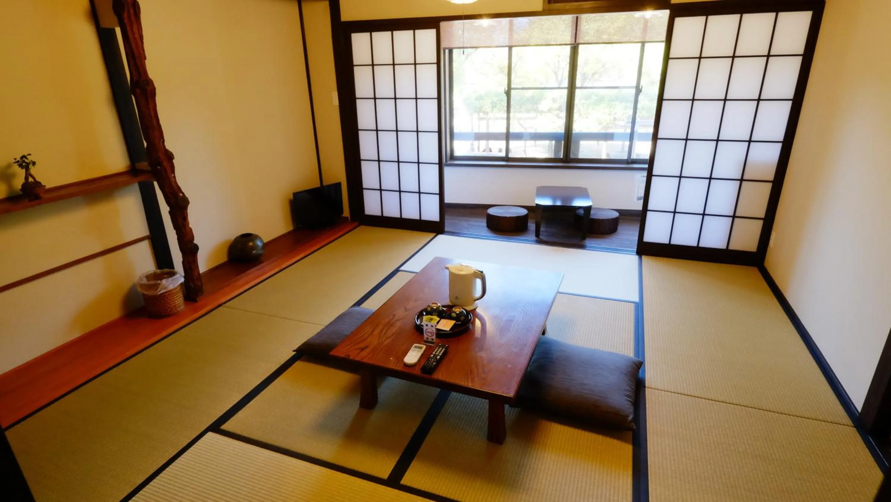 Photo of the whole room in Oyado Tsukiusagi
