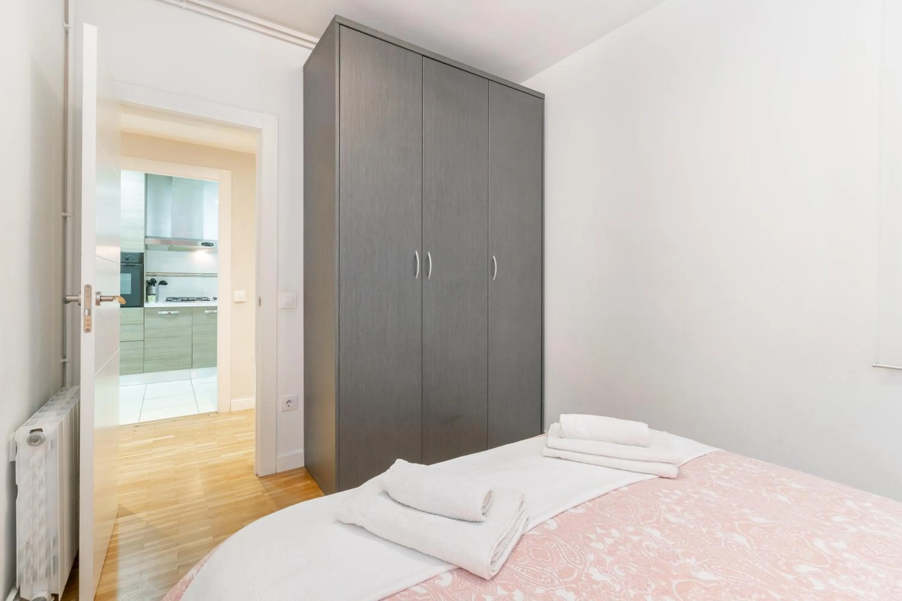 Bedroom, Bed in Elegance Barcelona Rentals