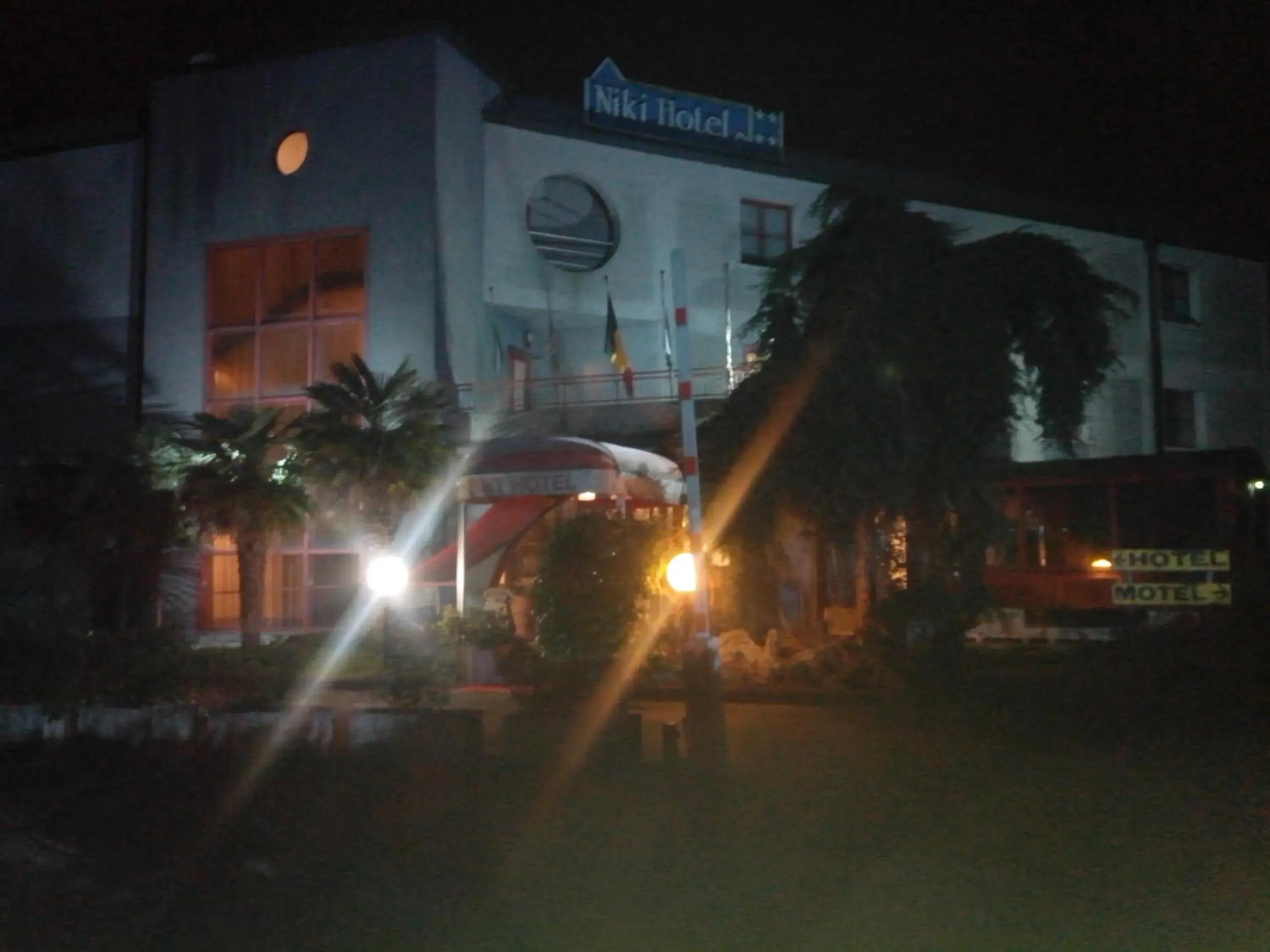 Facade/entrance in Hotel Niki Facade/entrance in Hotel Niki