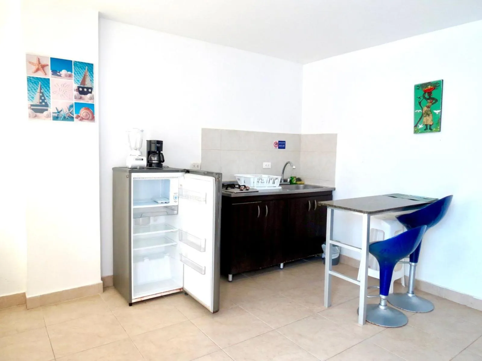 Kitchen or kitchenette in Caribbean Island Hotel