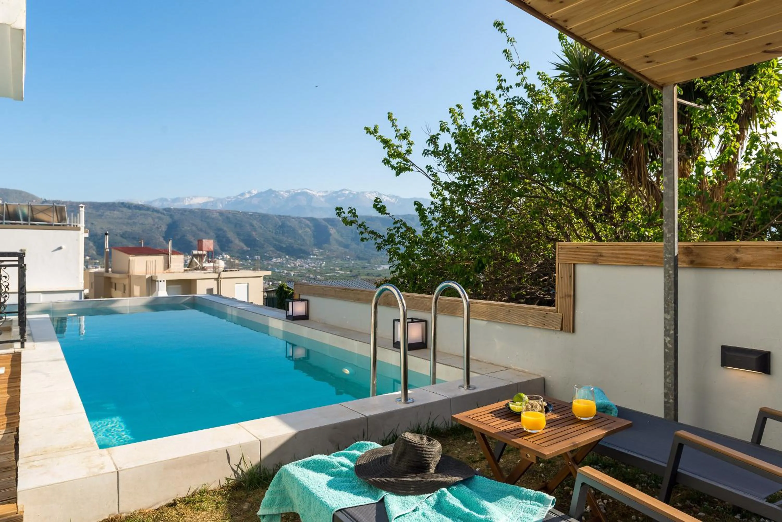 SeaviewHeaven - Private pool - Overlooking Chania