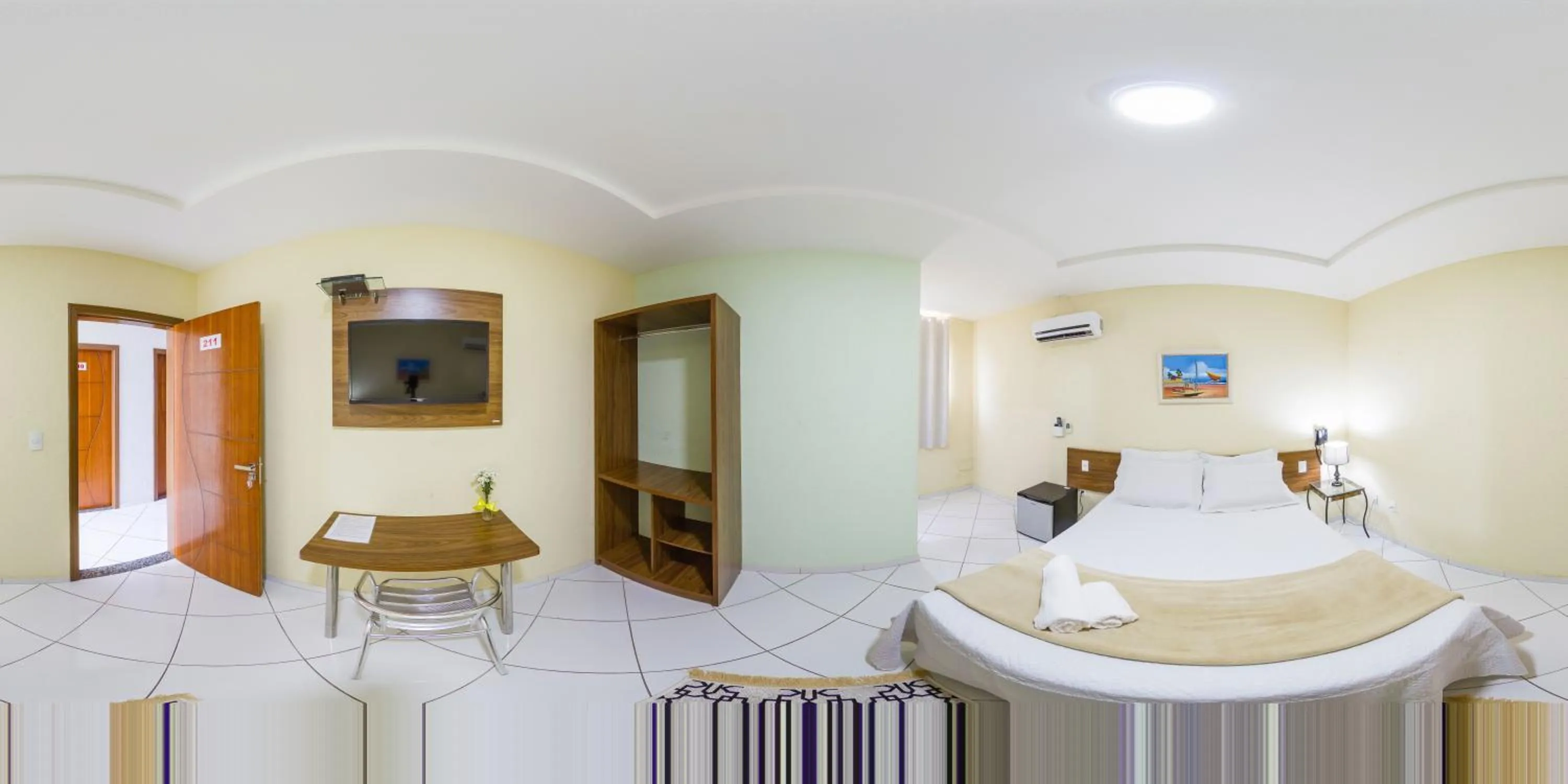 Bed in Hotel Imperial