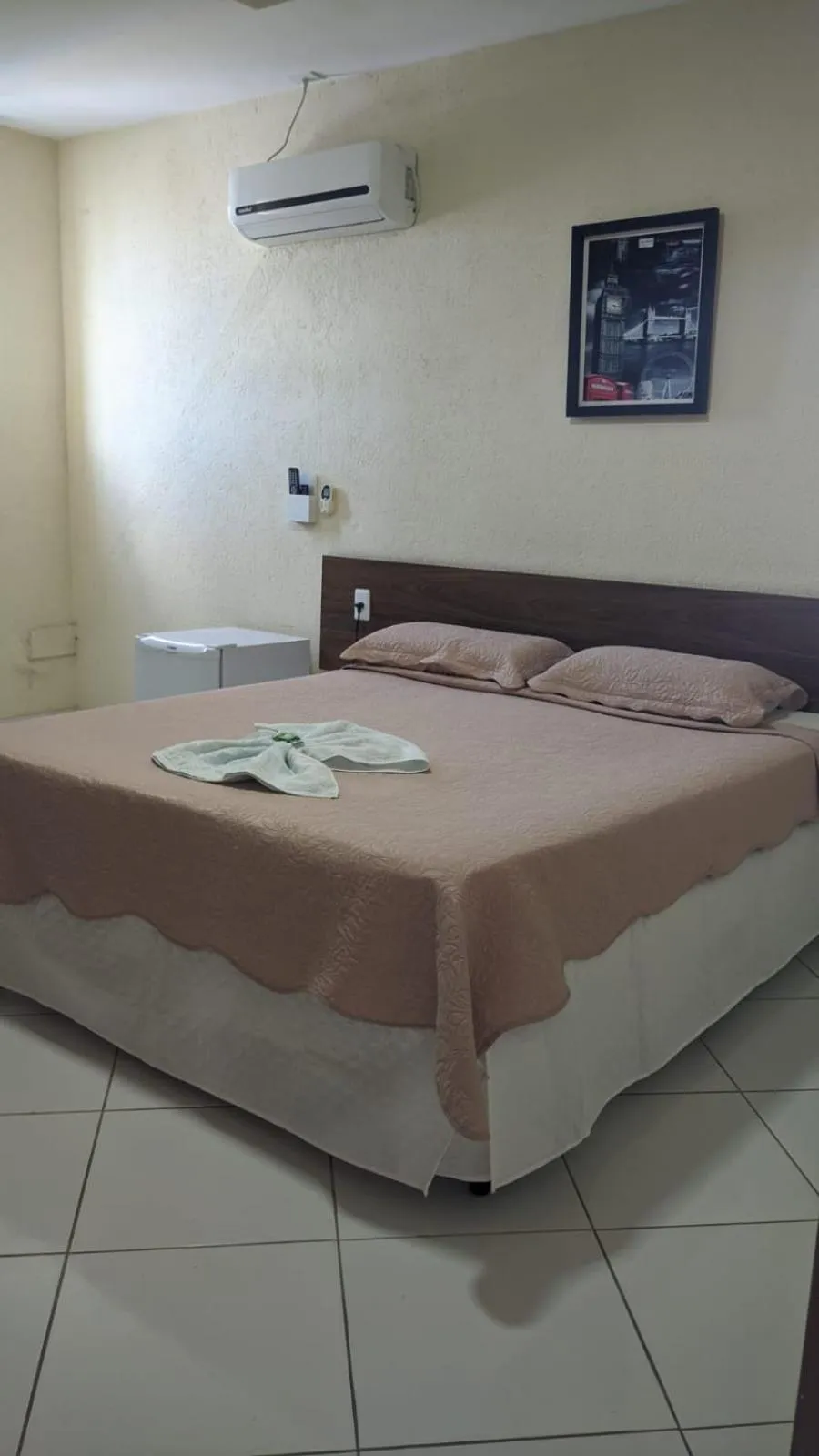 Bed in Hotel Imperial