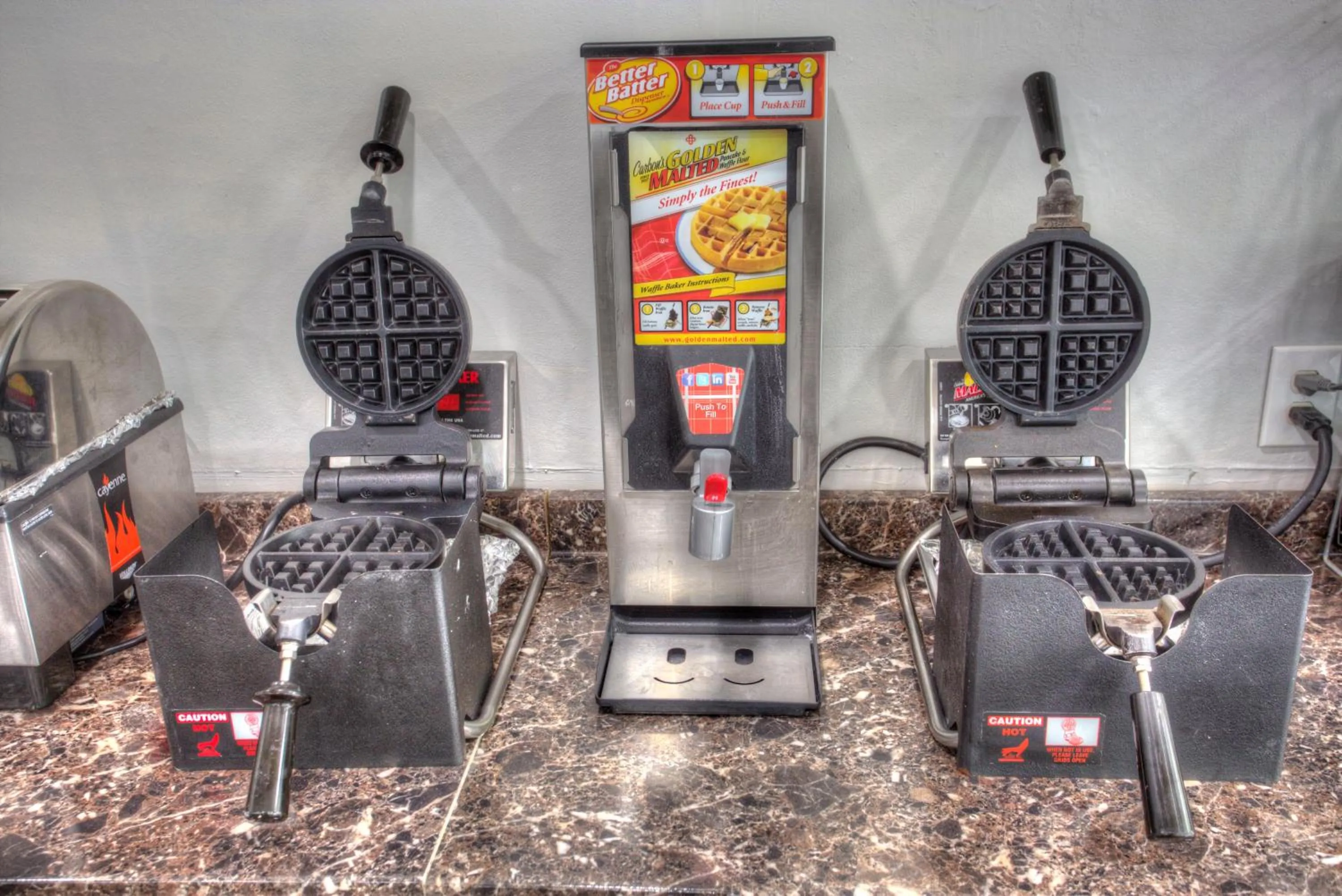 Breakfast in Amerivu Inn & Suites - Helen - Downtown