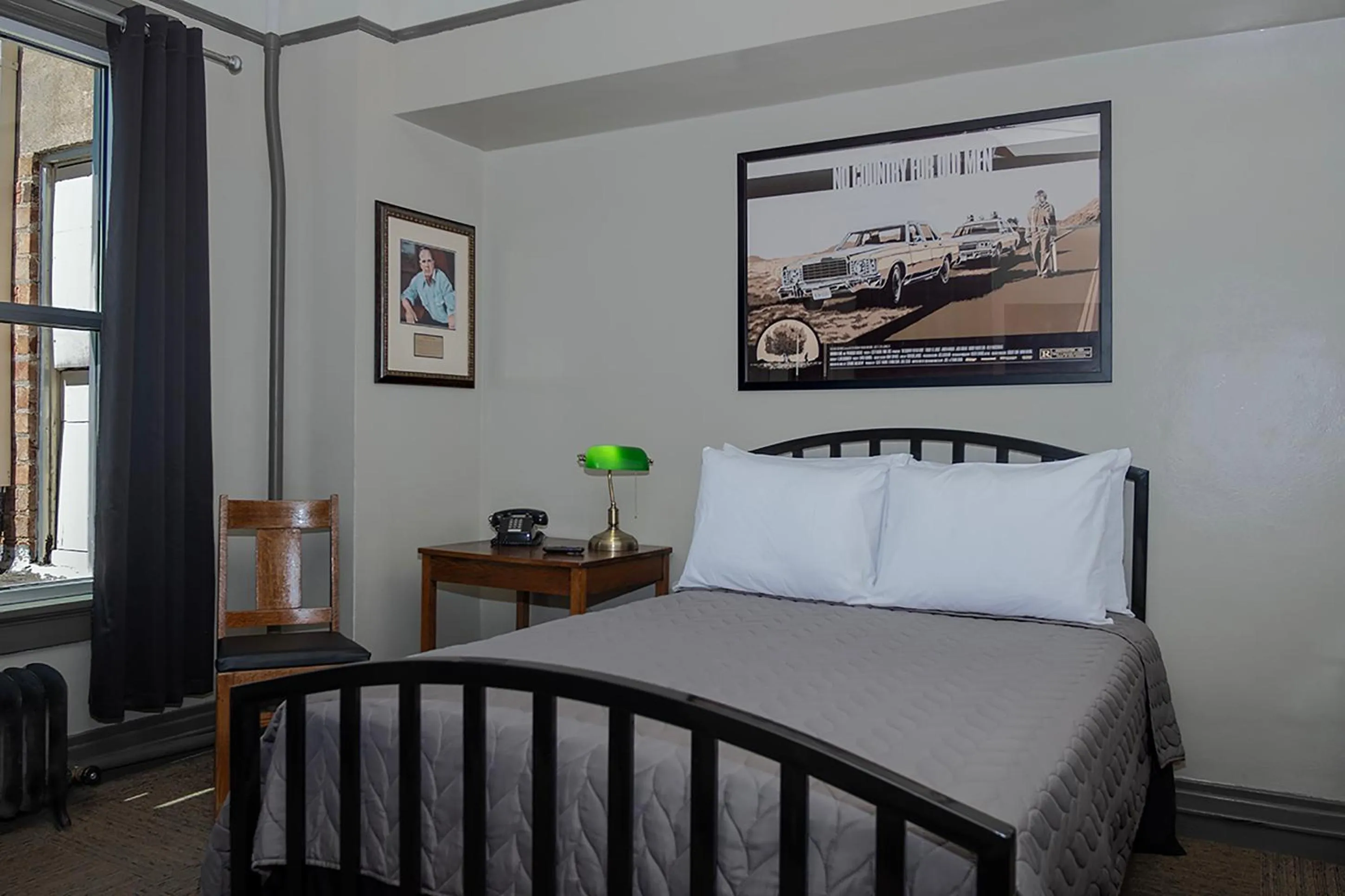 Bed in Gardner Hotel & Hostel