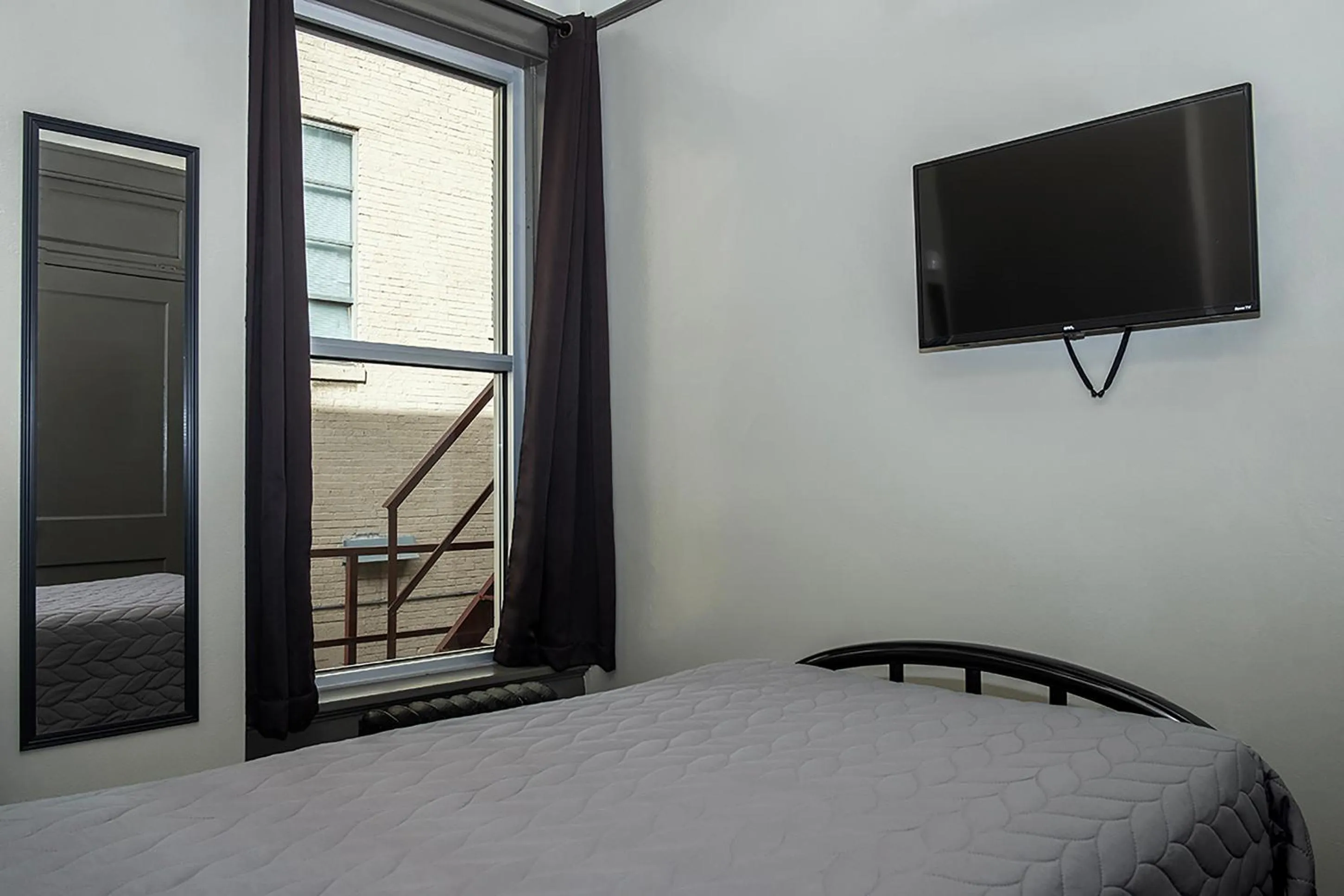 Bed in Gardner Hotel & Hostel