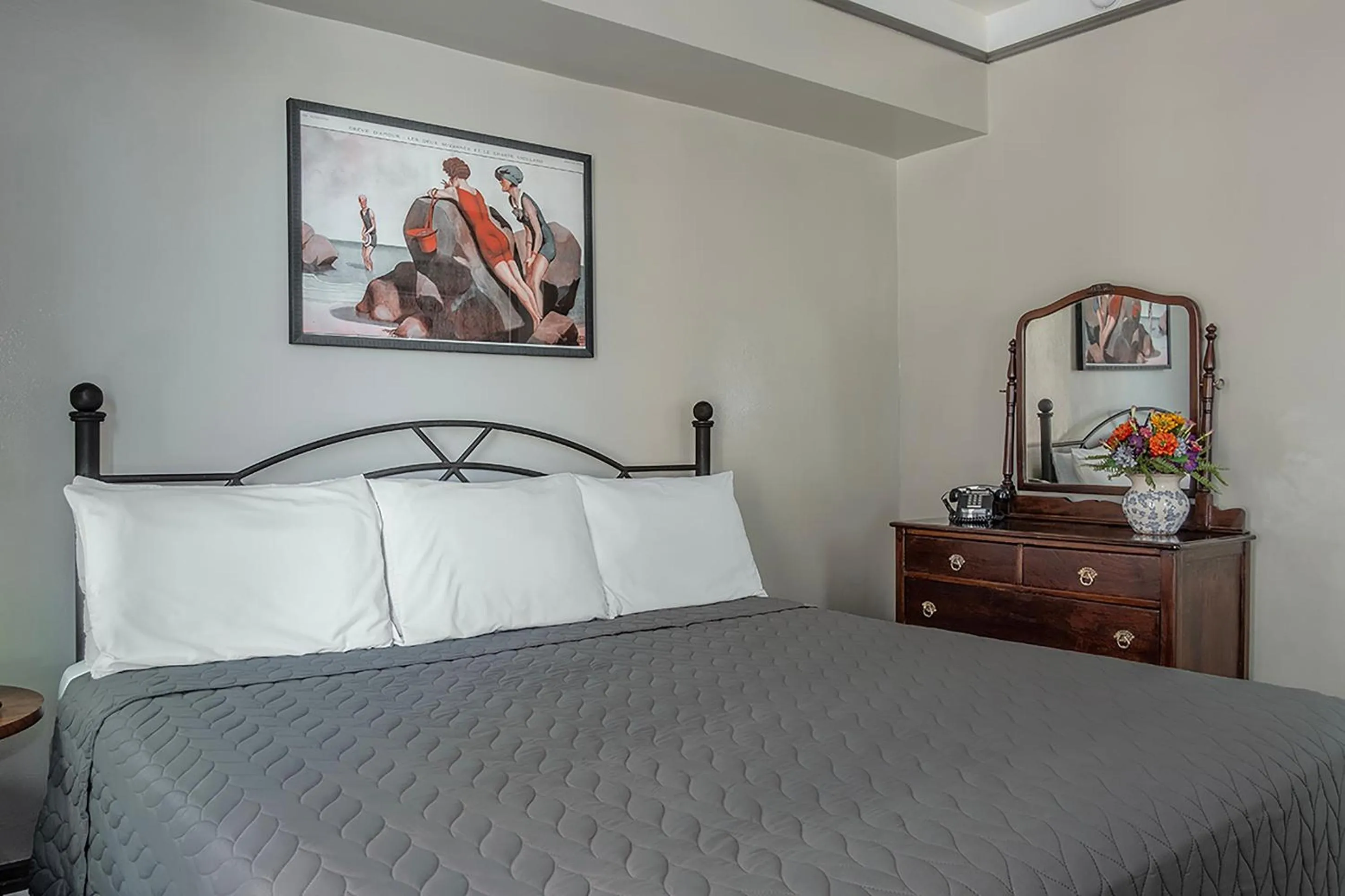 Bed in Gardner Hotel & Hostel