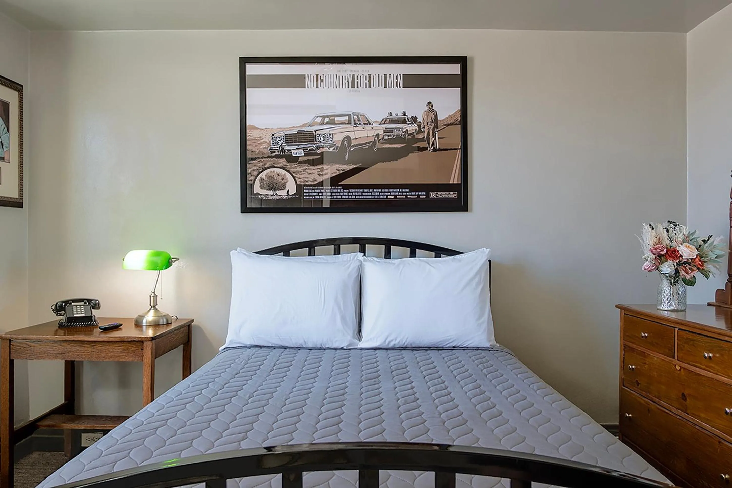 Bed in Gardner Hotel & Hostel