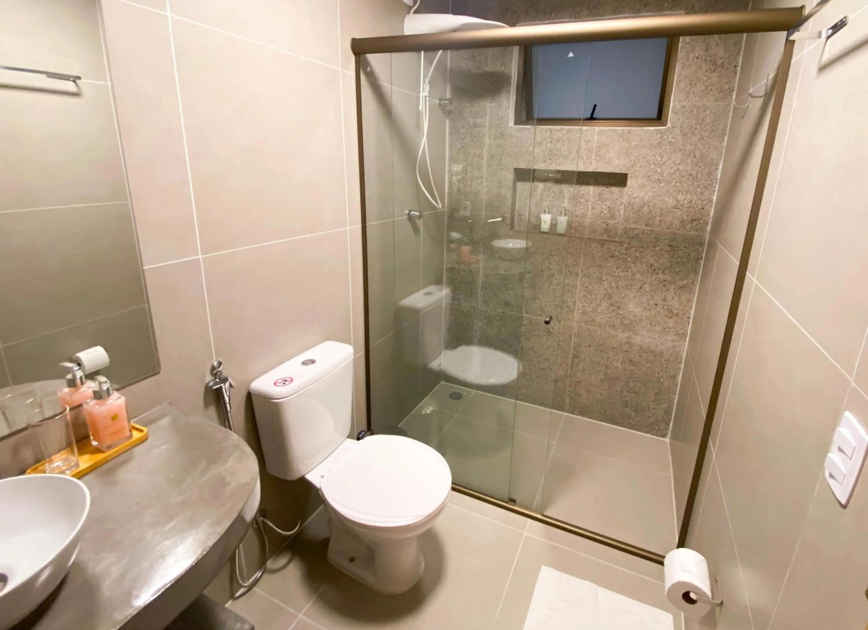 Shower in Pousada Baobá