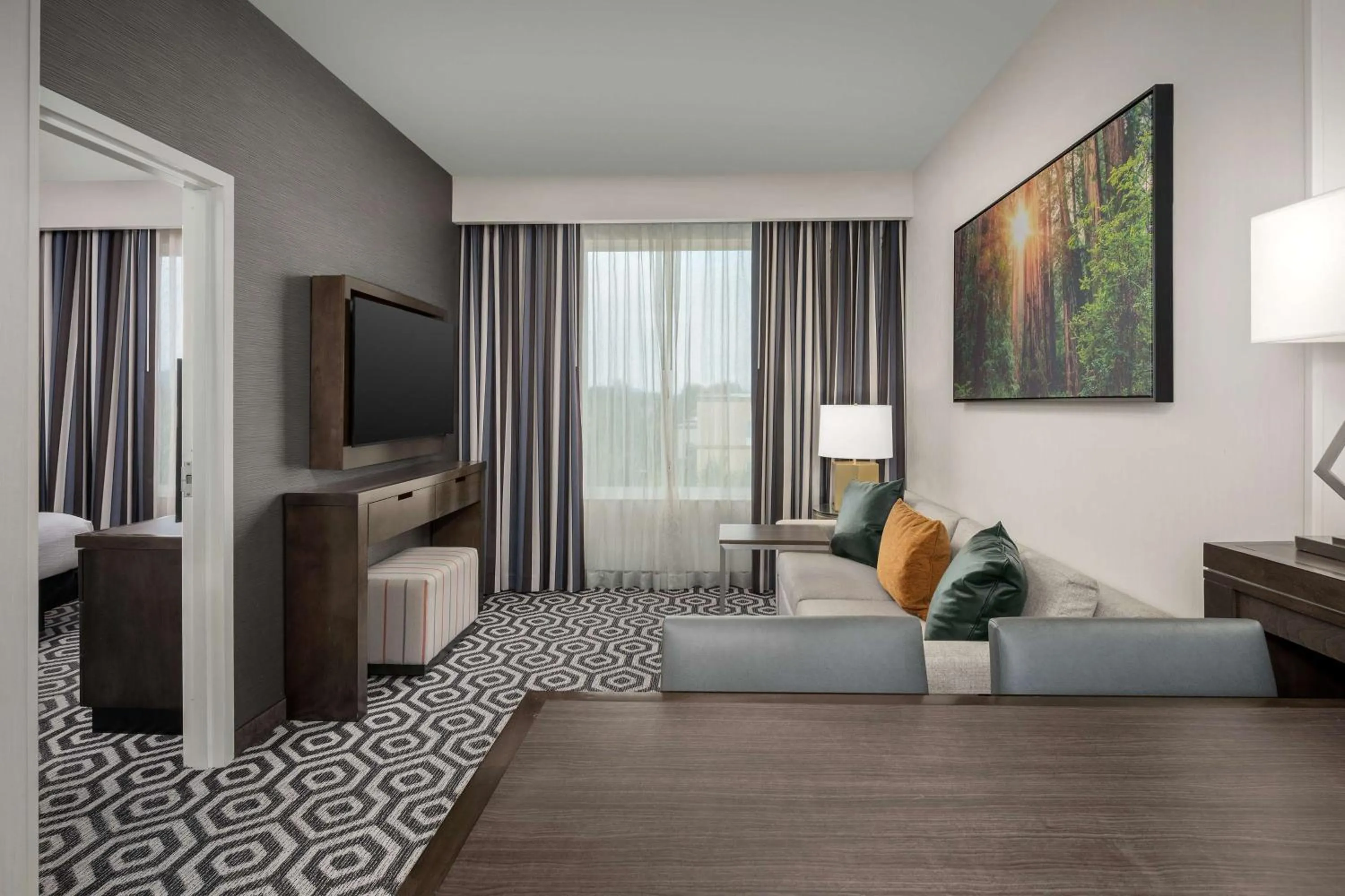 Bedroom, Bed in Embassy Suites Portland/Hillsboro