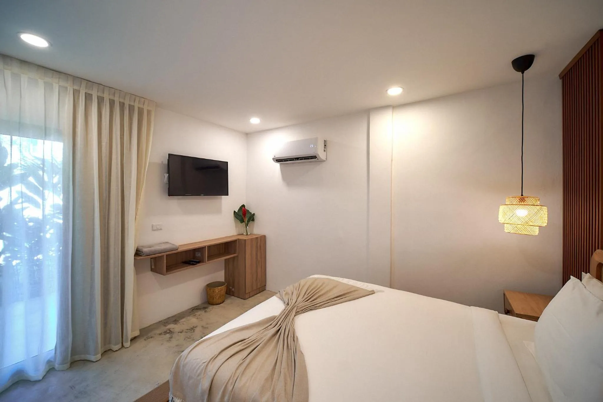 Communal lounge/ TV room, Bed in Empyrean Tropical Wellness Portillo