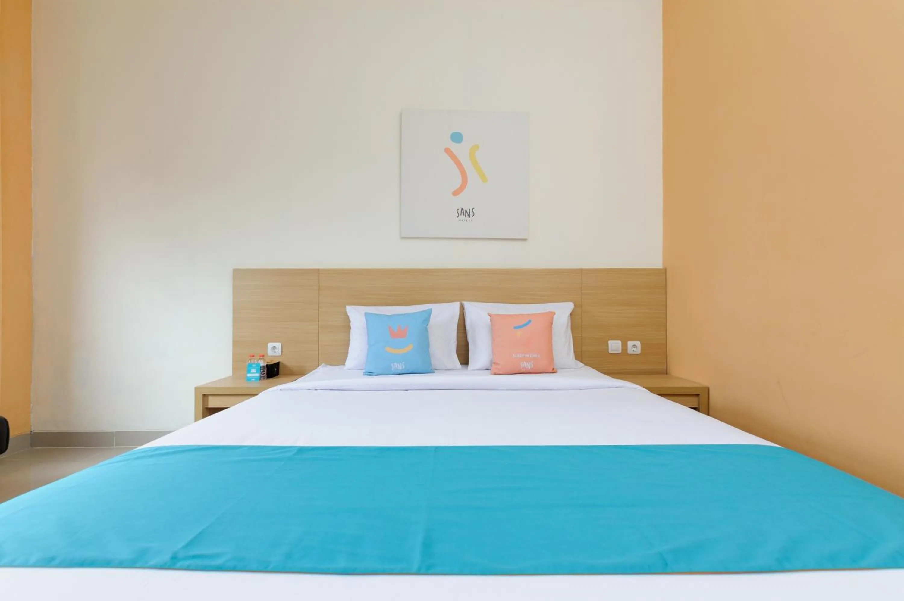 Bed in Sans Hotel Cibanteng Dramaga Bogor