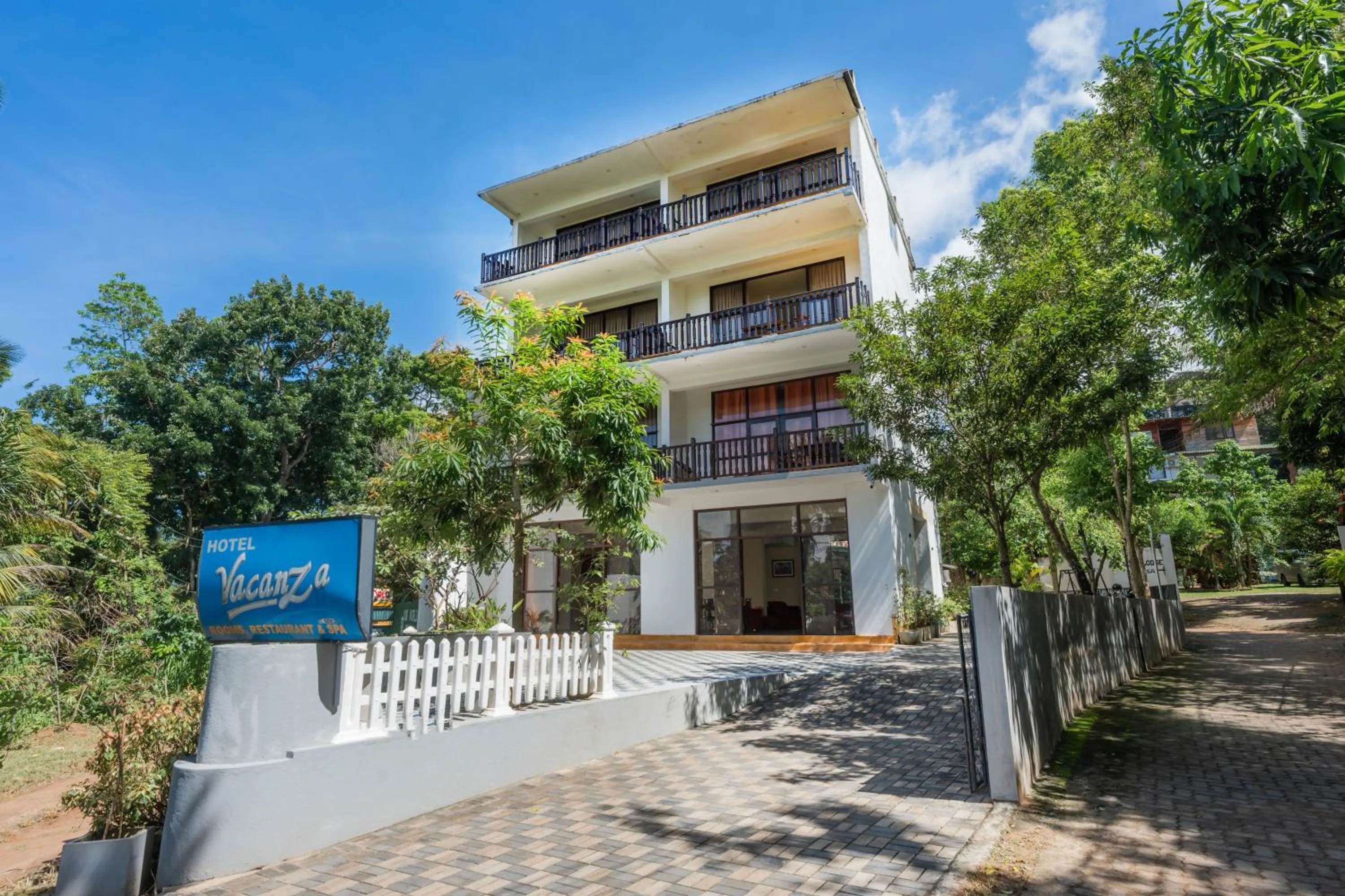 Property building in Hotel Vacanza