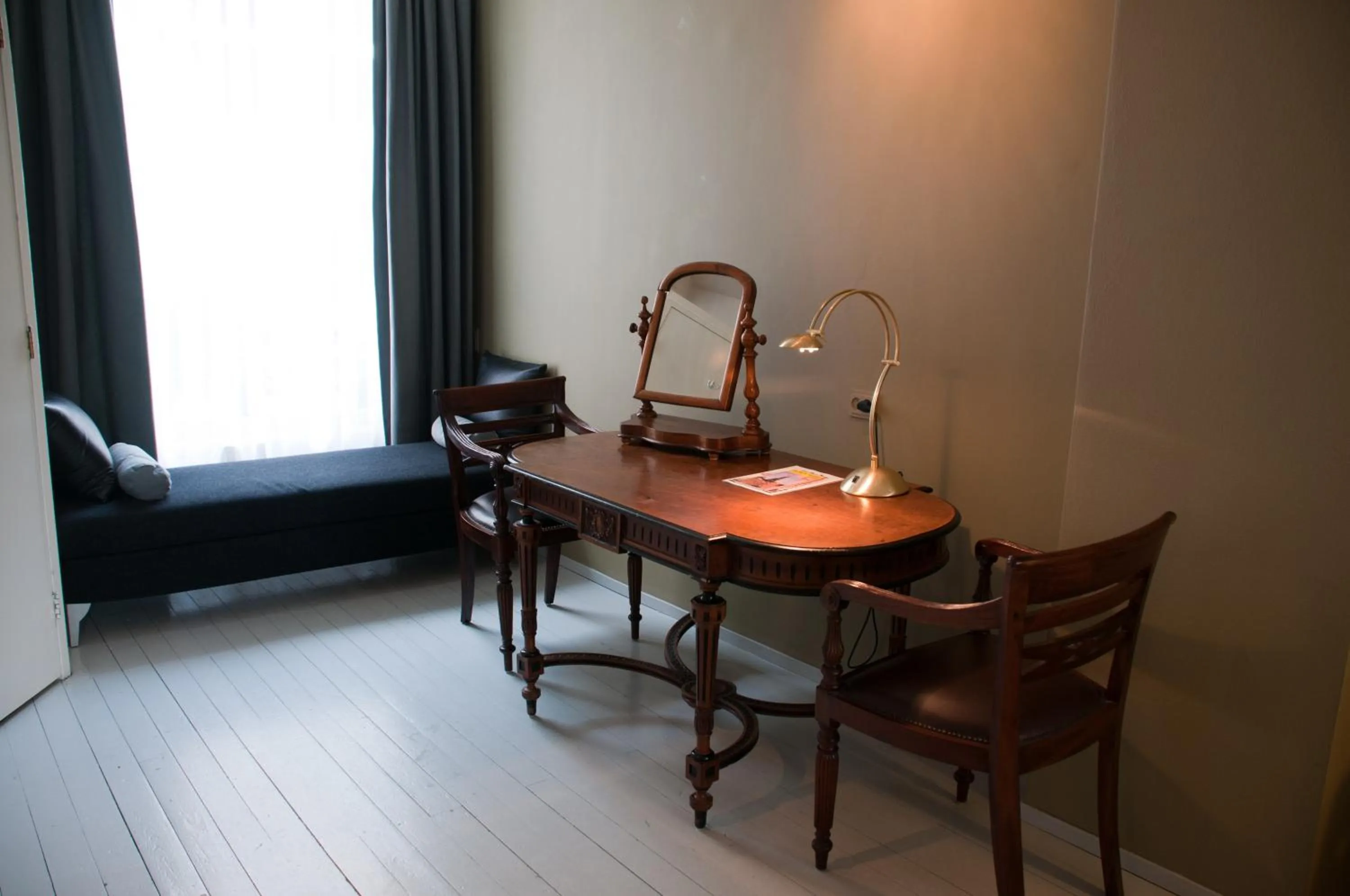 Dining area in Bed & Breakfast WestViolet