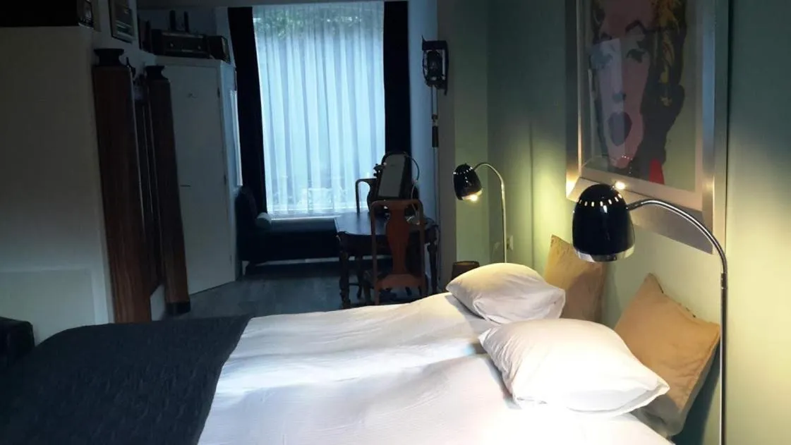 Bed in Bed & Breakfast WestViolet