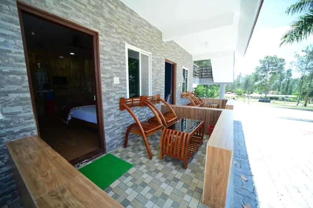 Property building in SIPAYI RESORT COORG