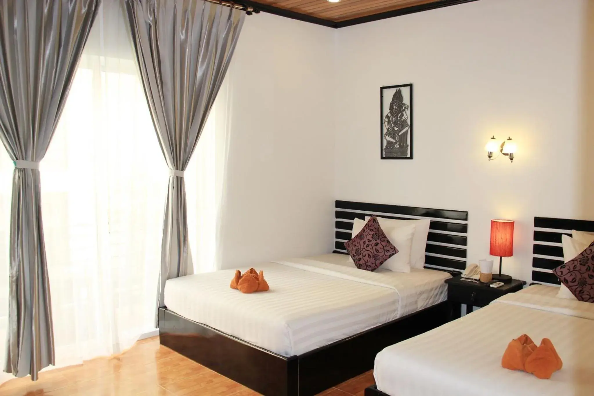 Bed in Golden Orchid Angkor