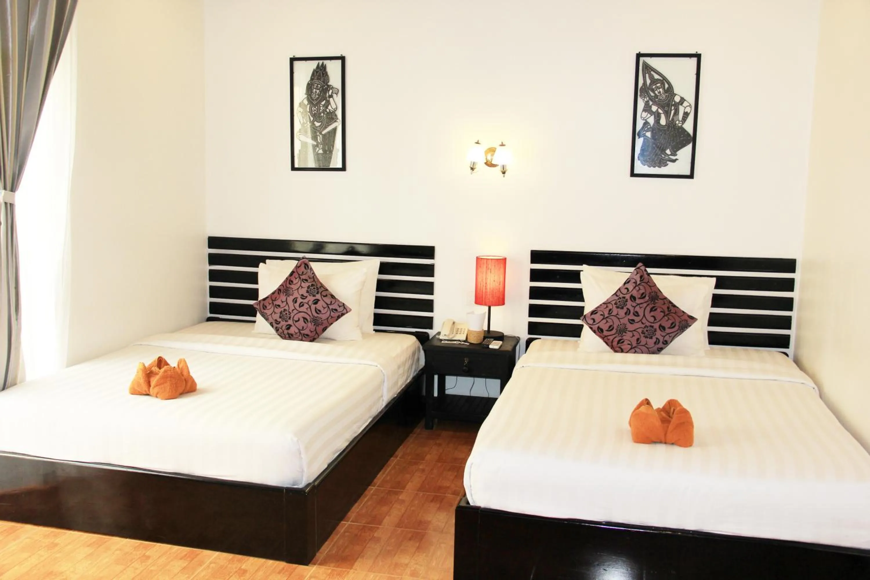 Bed in Golden Orchid Angkor