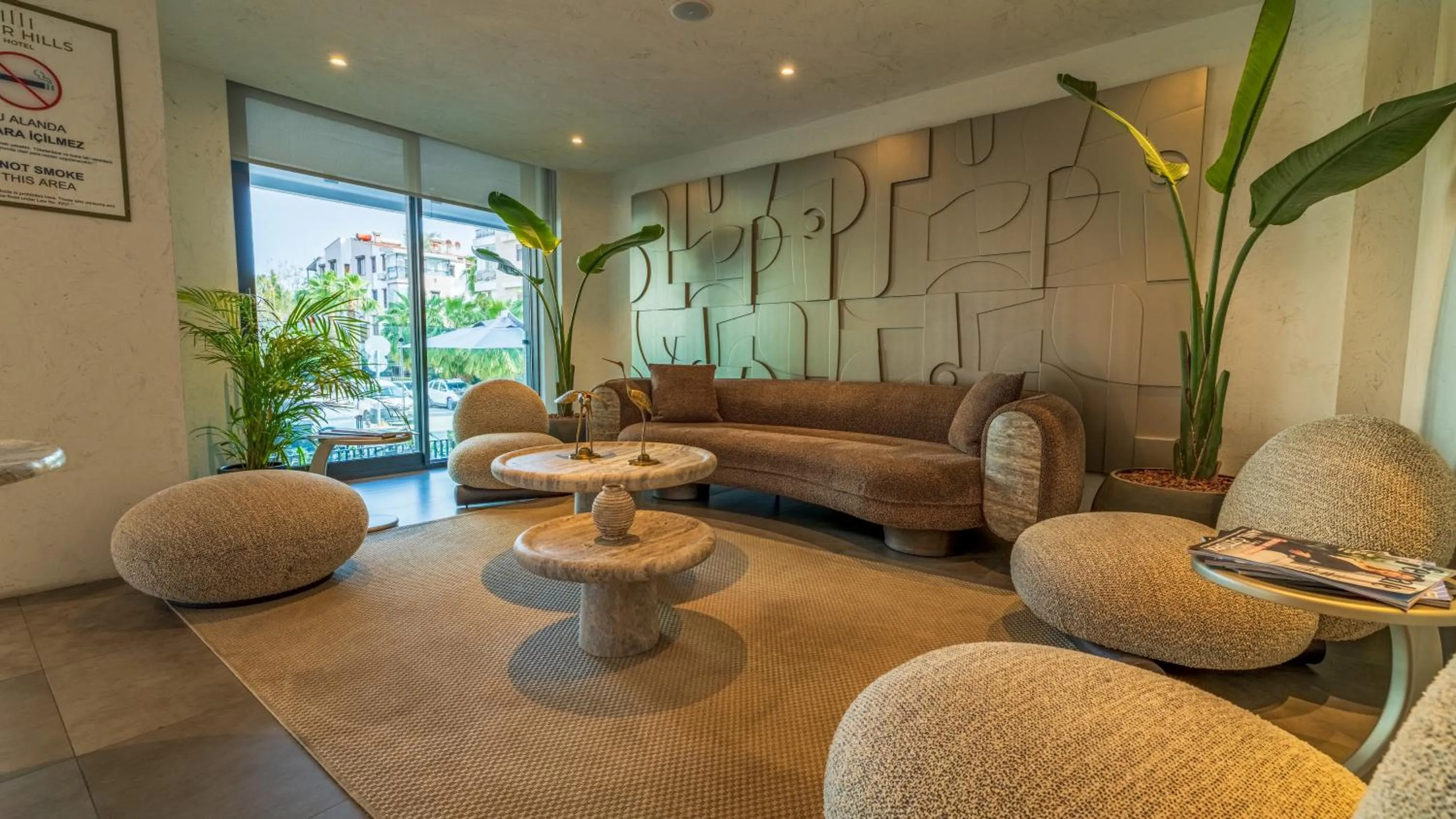 Lobby or reception in Four Hills Hotel