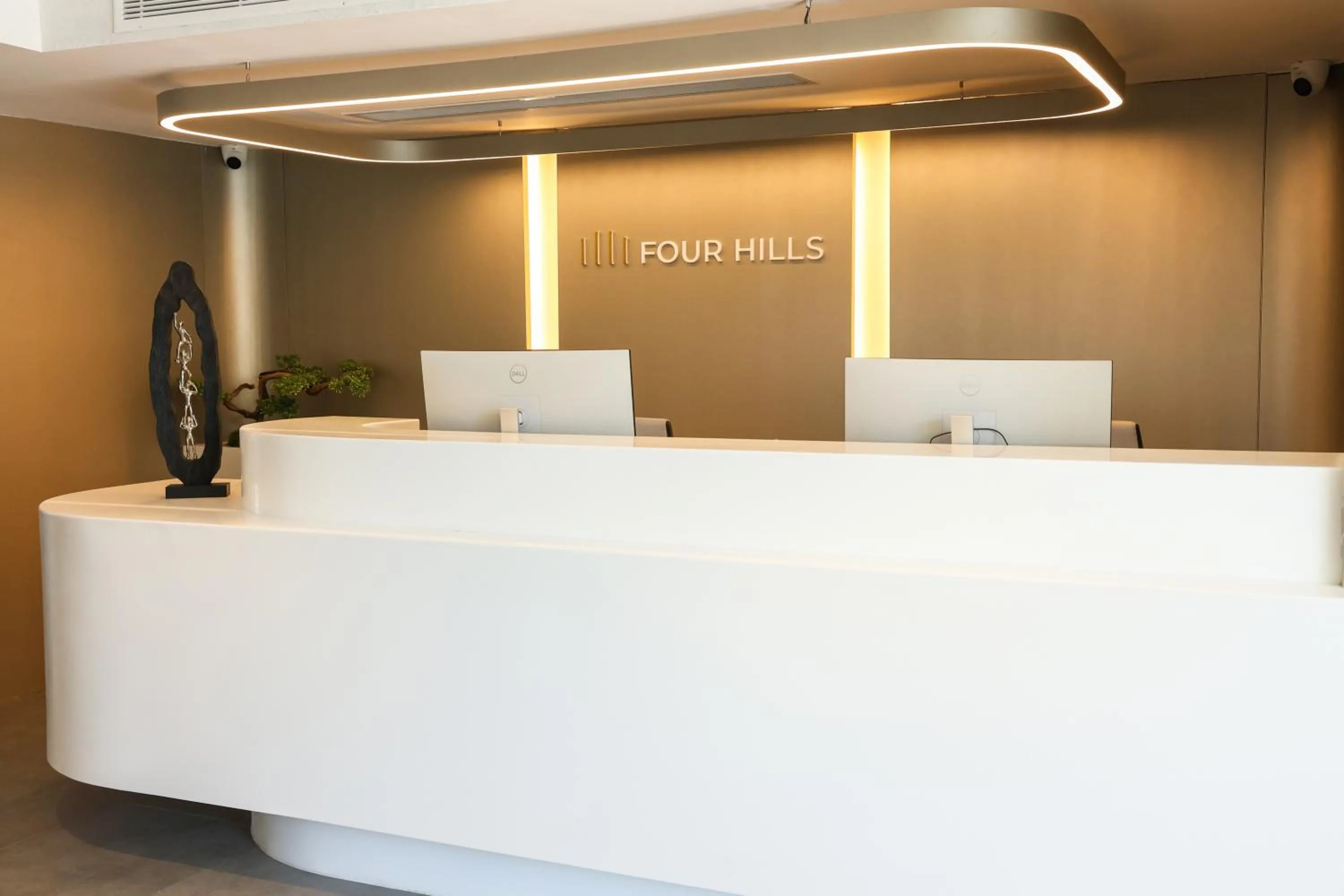 Lobby or reception in Four Hills Hotel