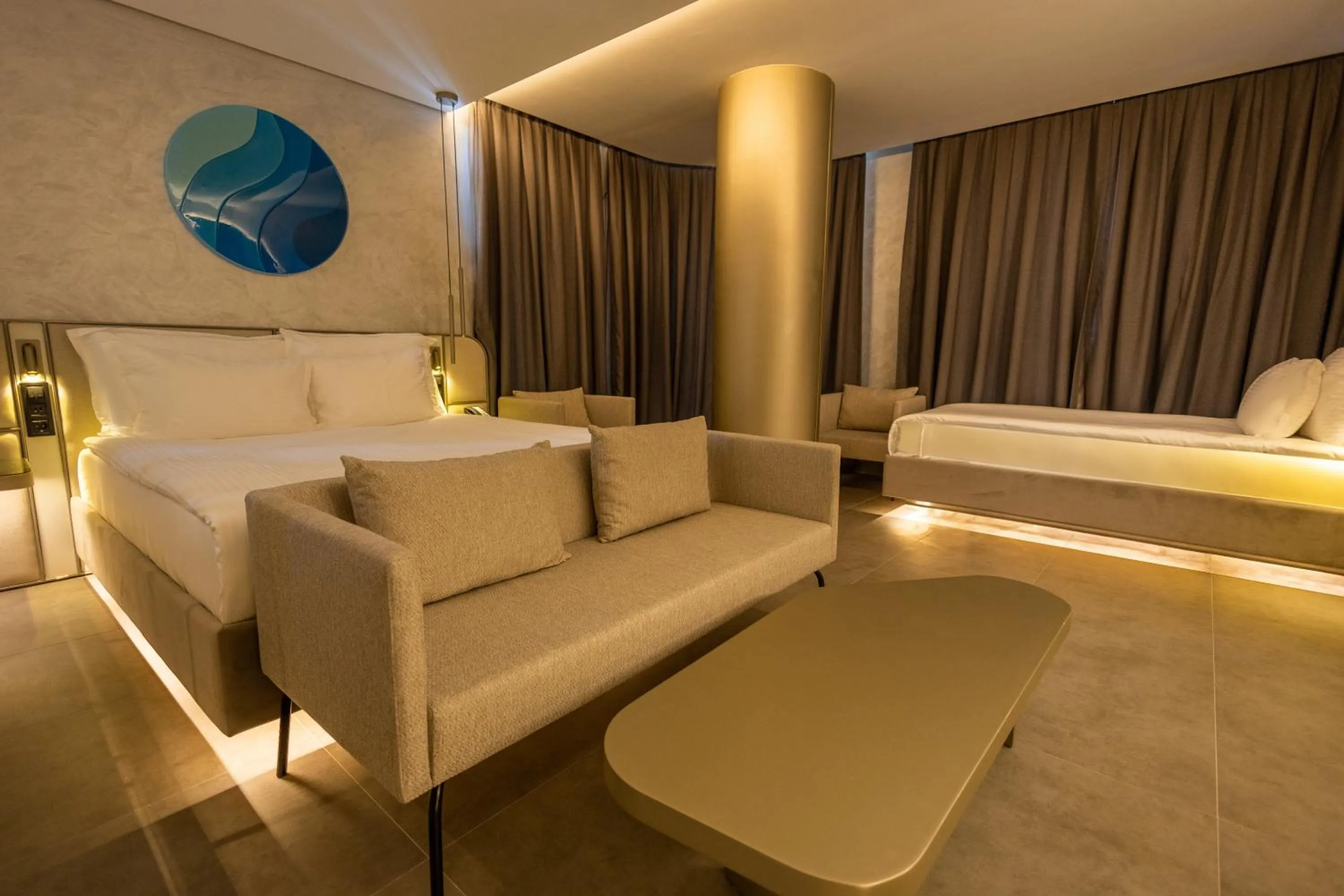 Bed in Four Hills Hotel